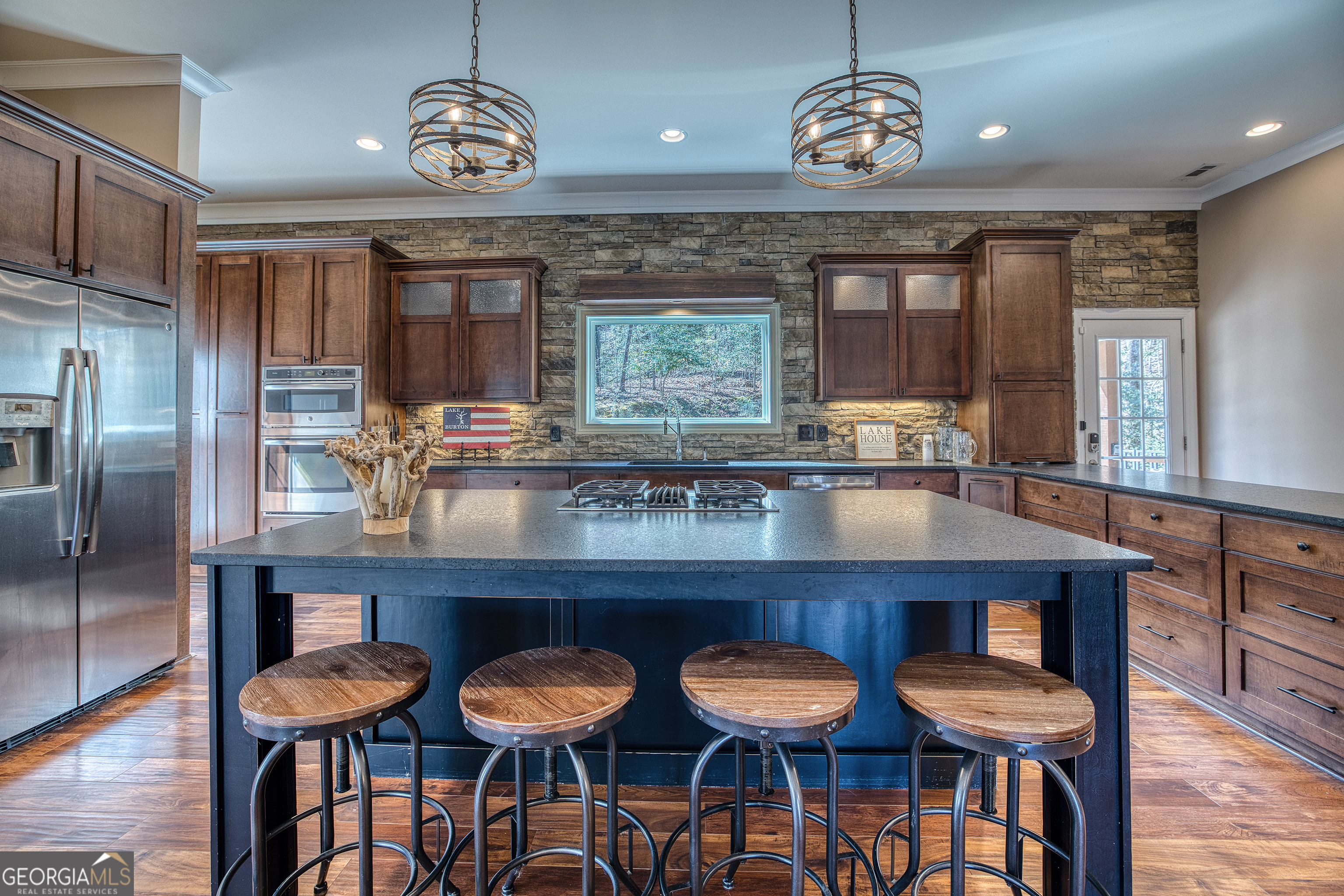 112 Springhill Lane