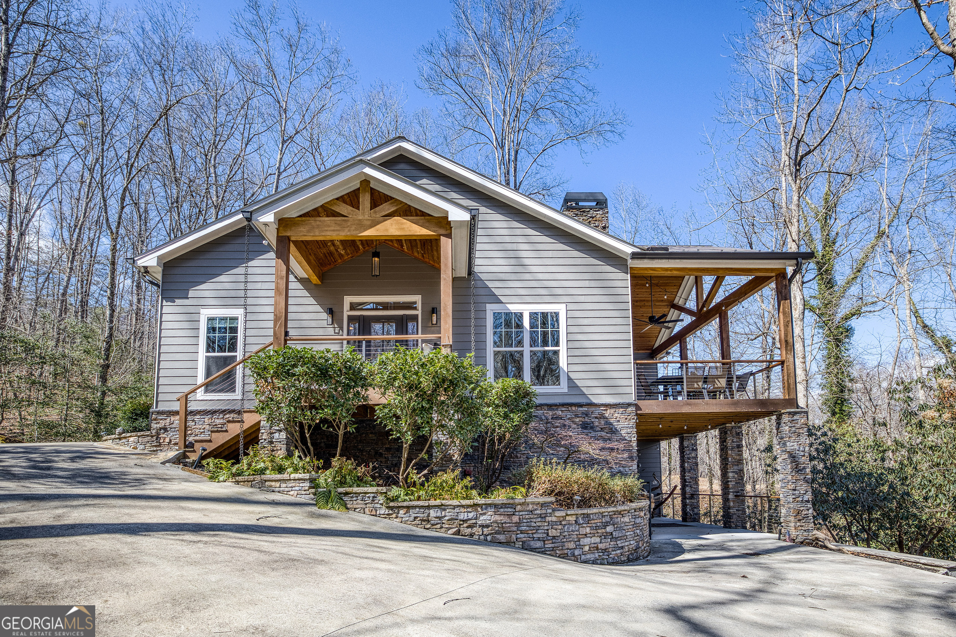 112 Springhill Lane