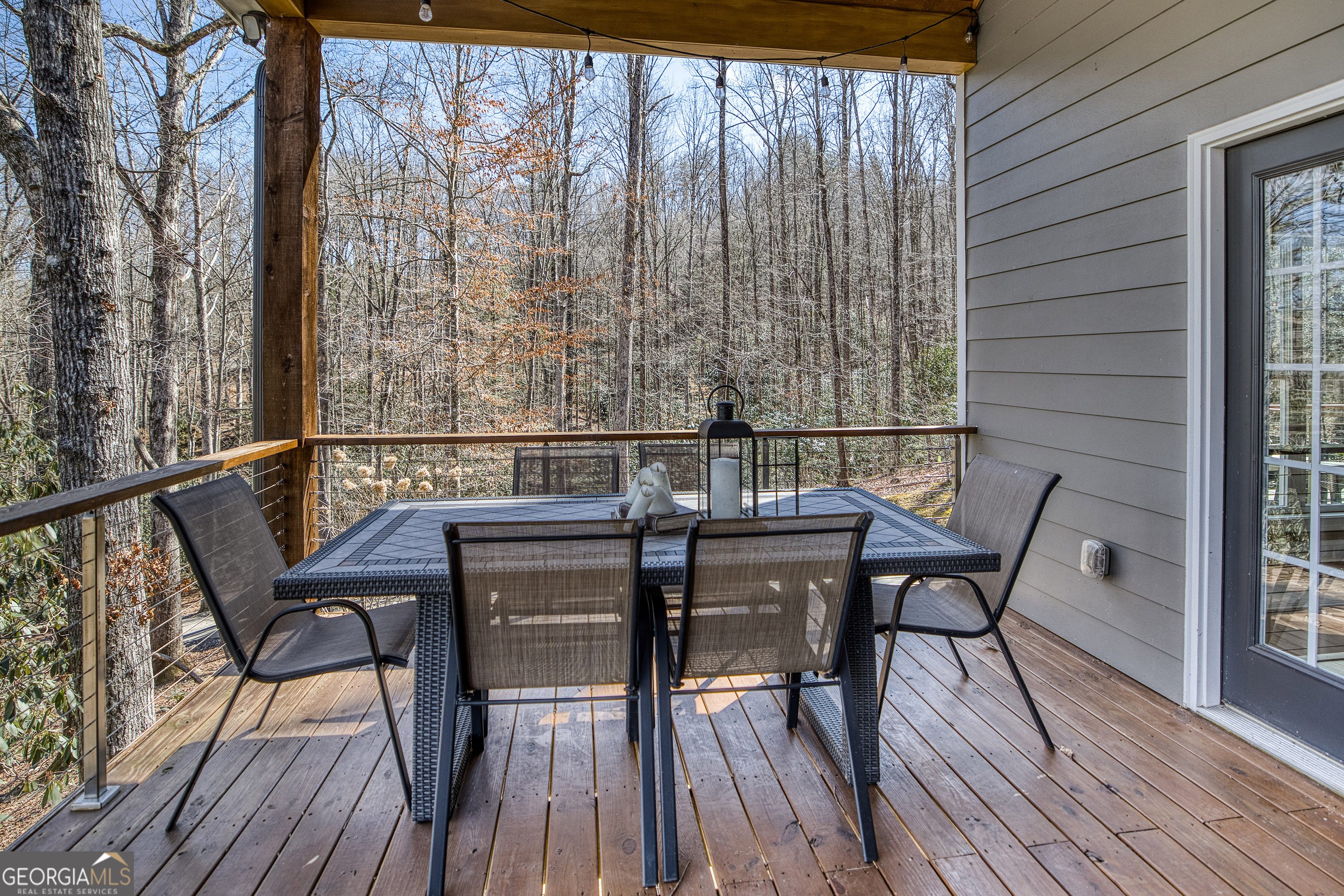 112 Springhill Lane