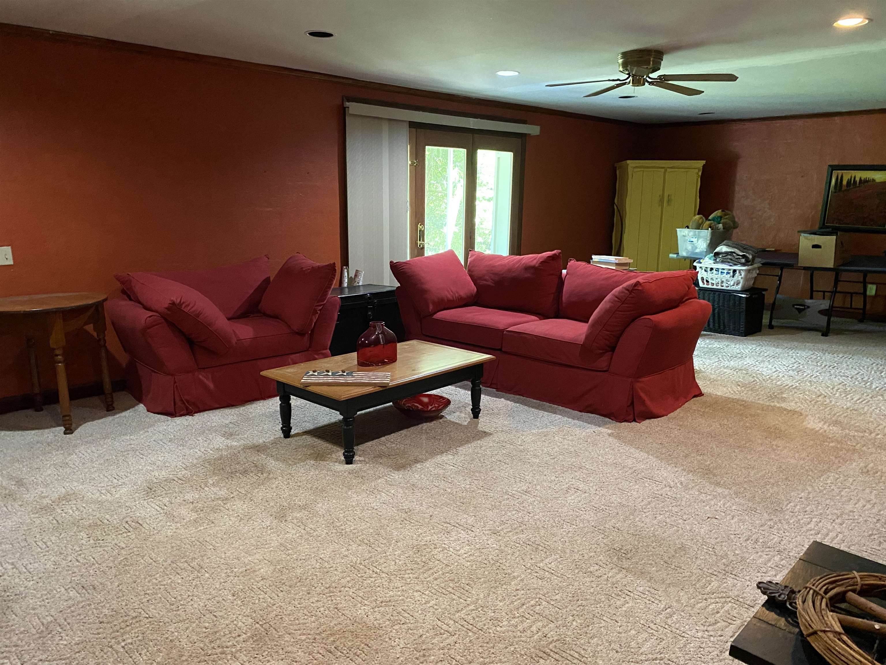 546 N Inwood Dr