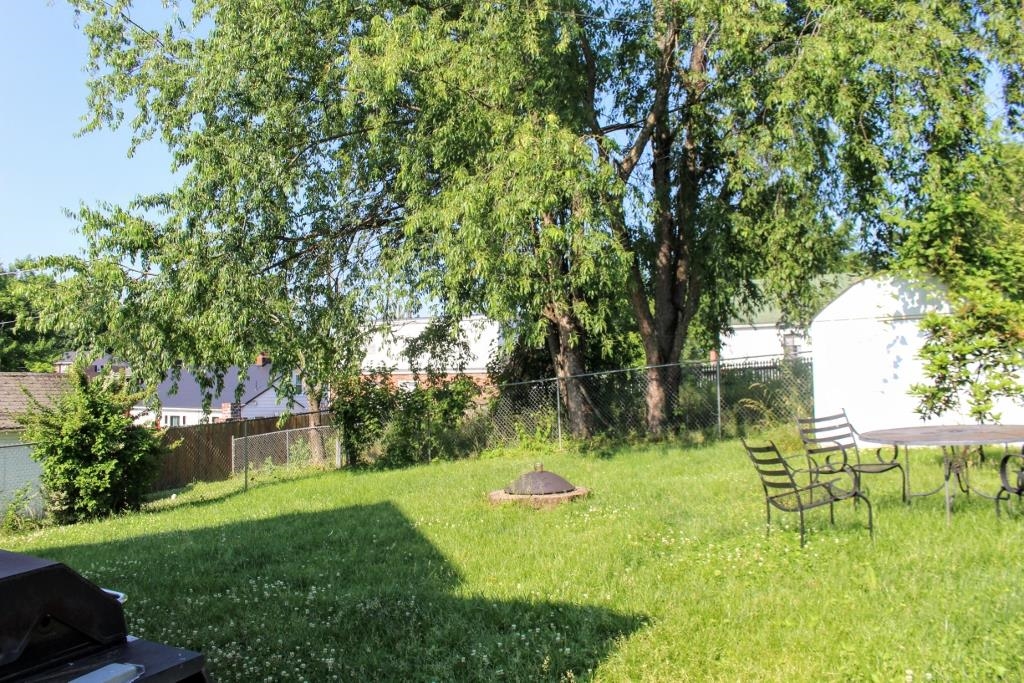 115 Green Oak Drive