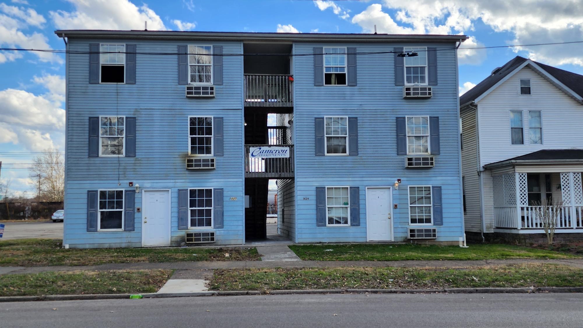 1439/1441 7th Ave
