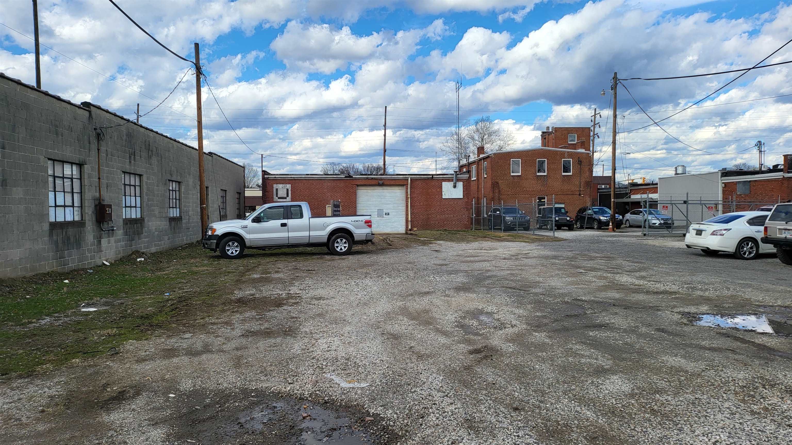 111 W 8th Ave