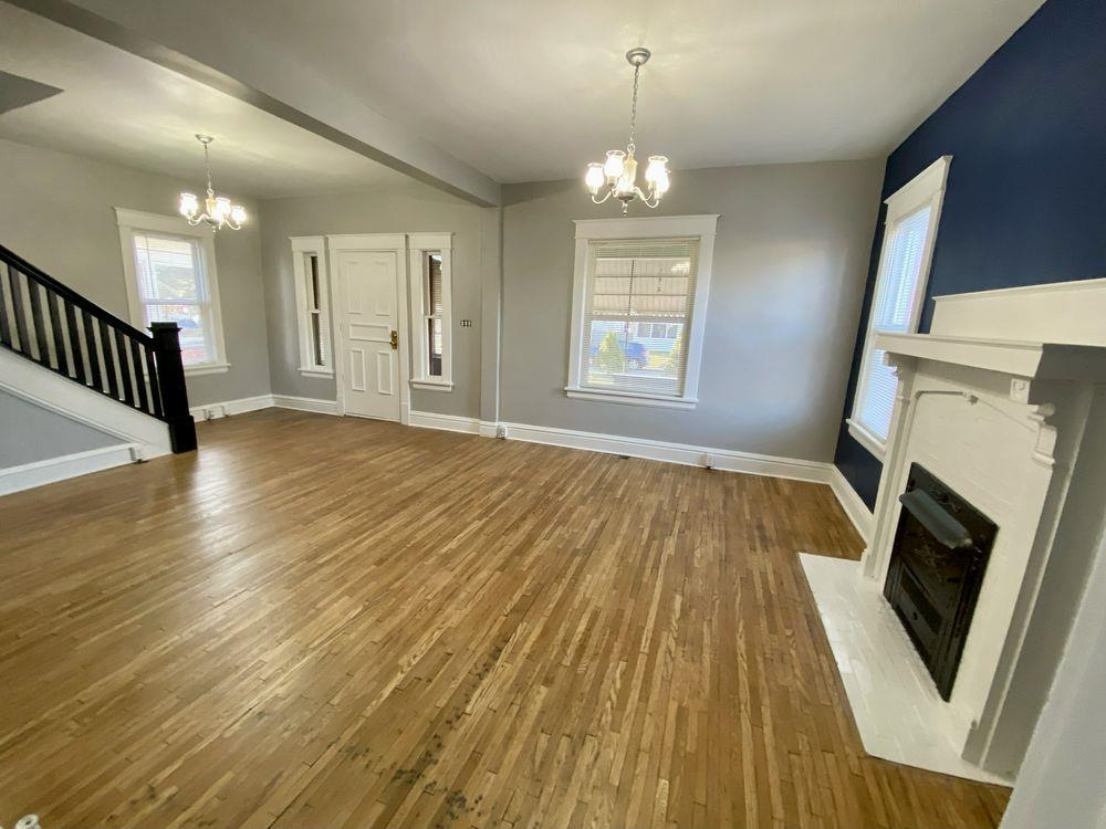 2747 Emmons Ave.