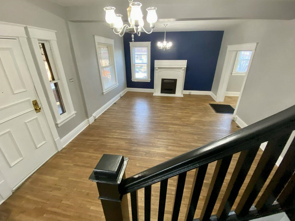 2747 Emmons Ave.
