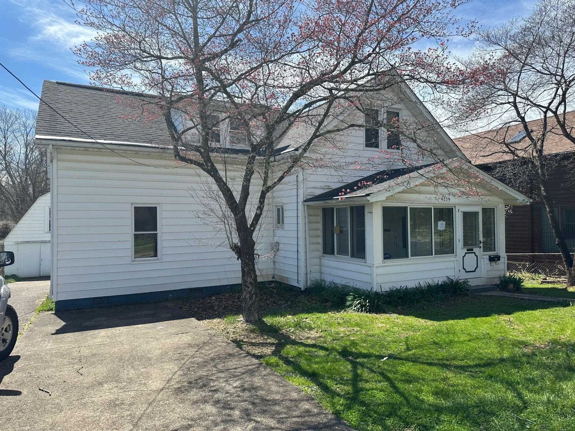4239 Auburn Road