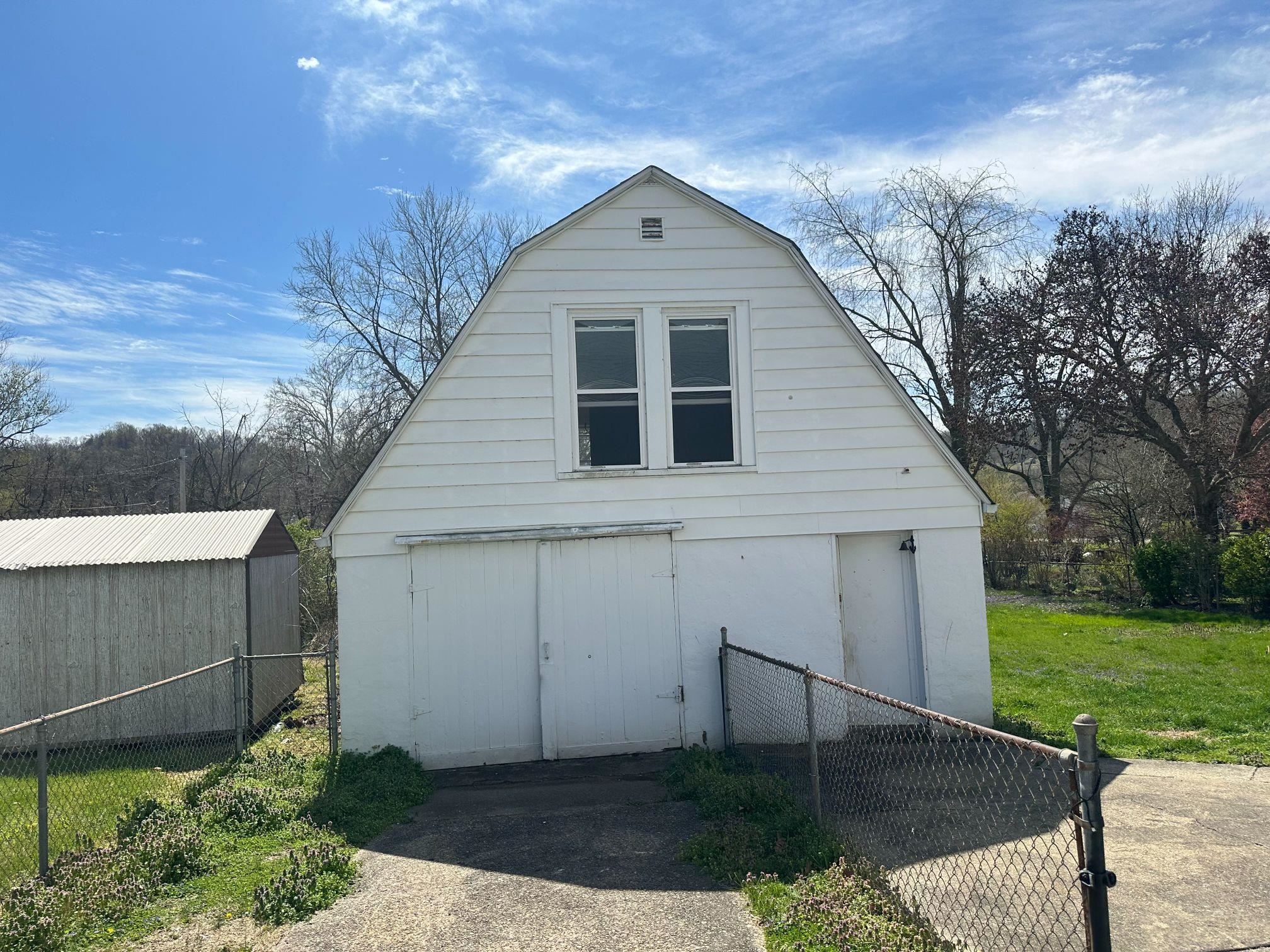 4239 Auburn Road