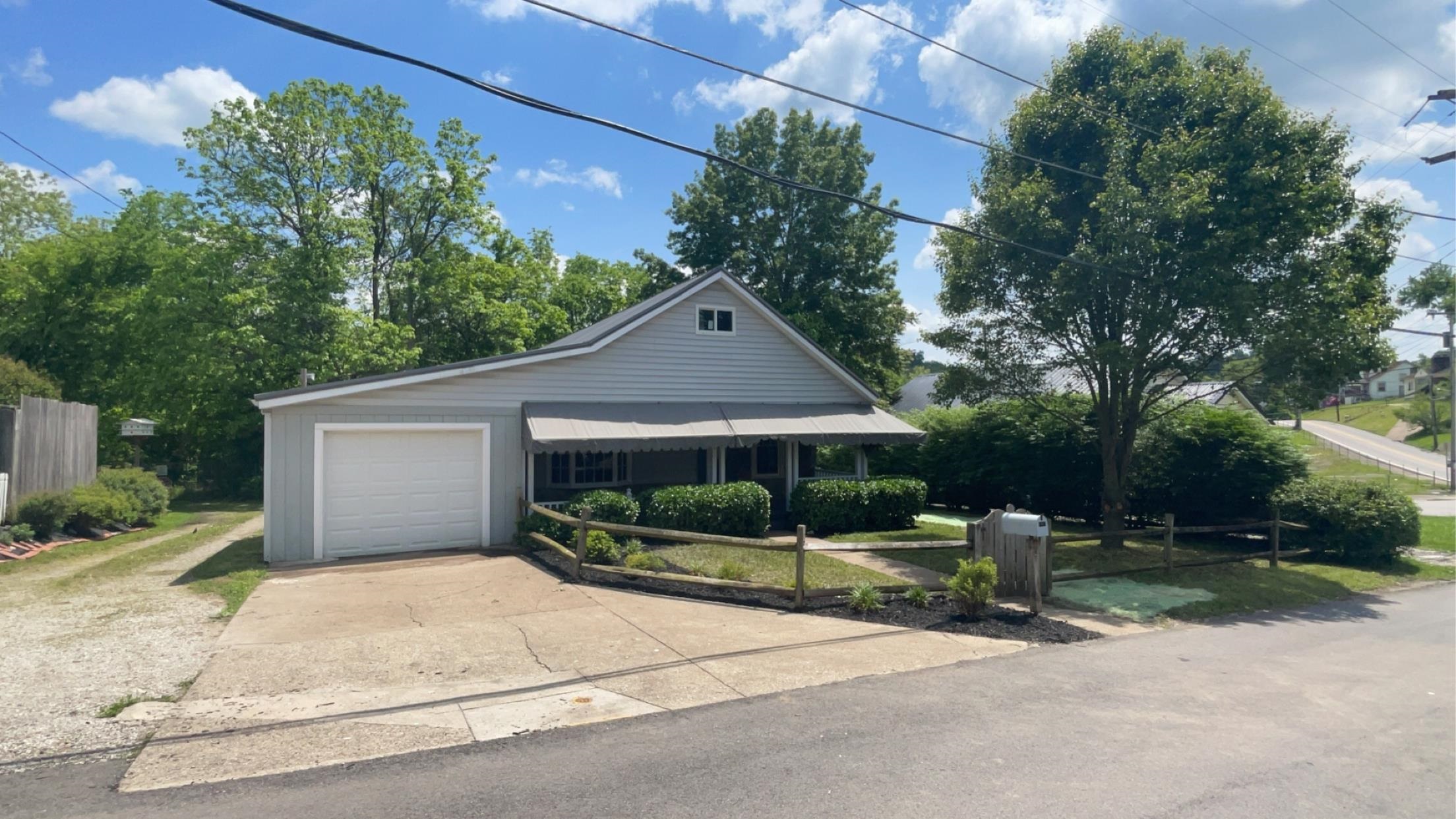 807 N Norwood Rd
