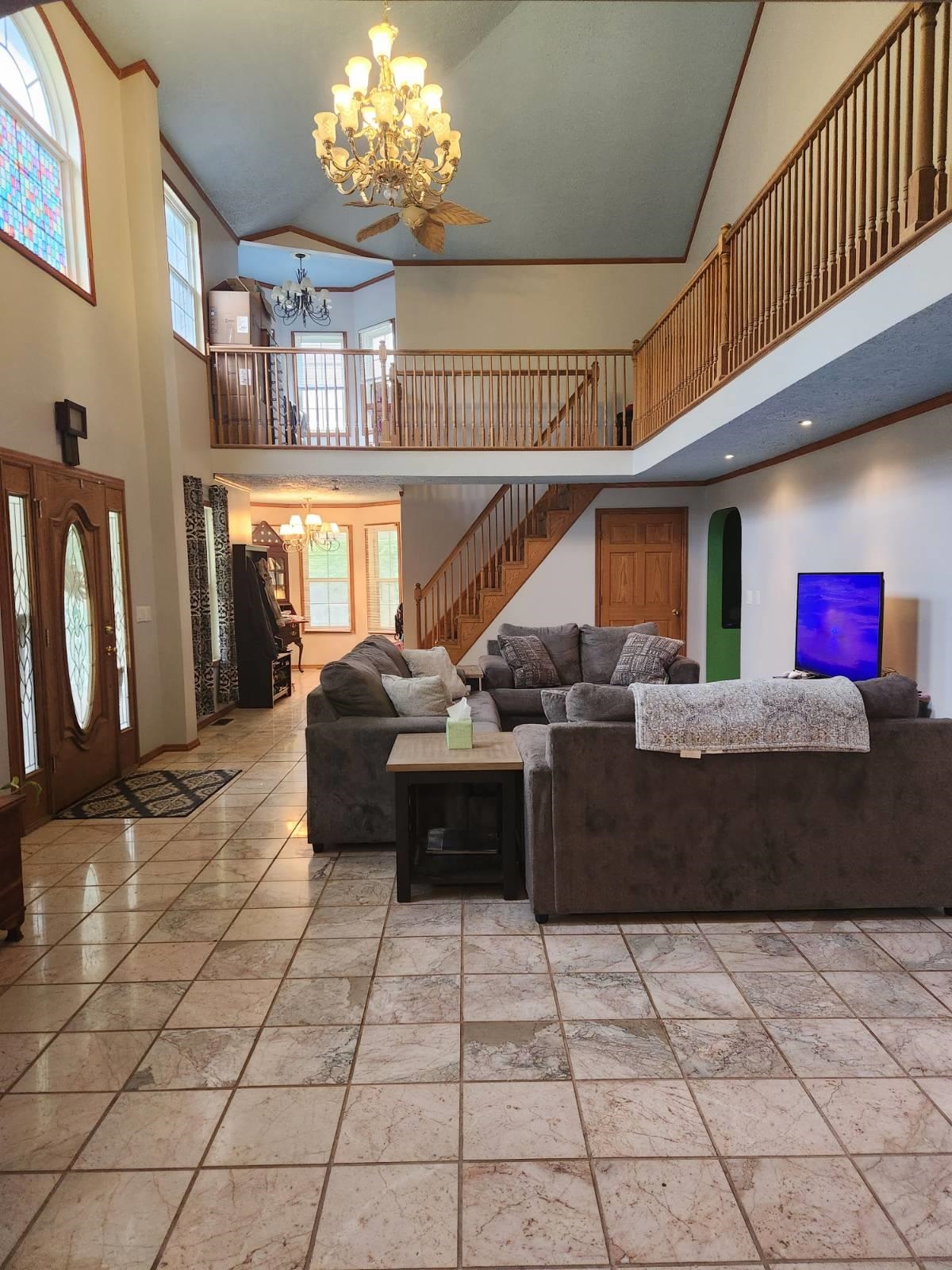 105 Chrystal Lane