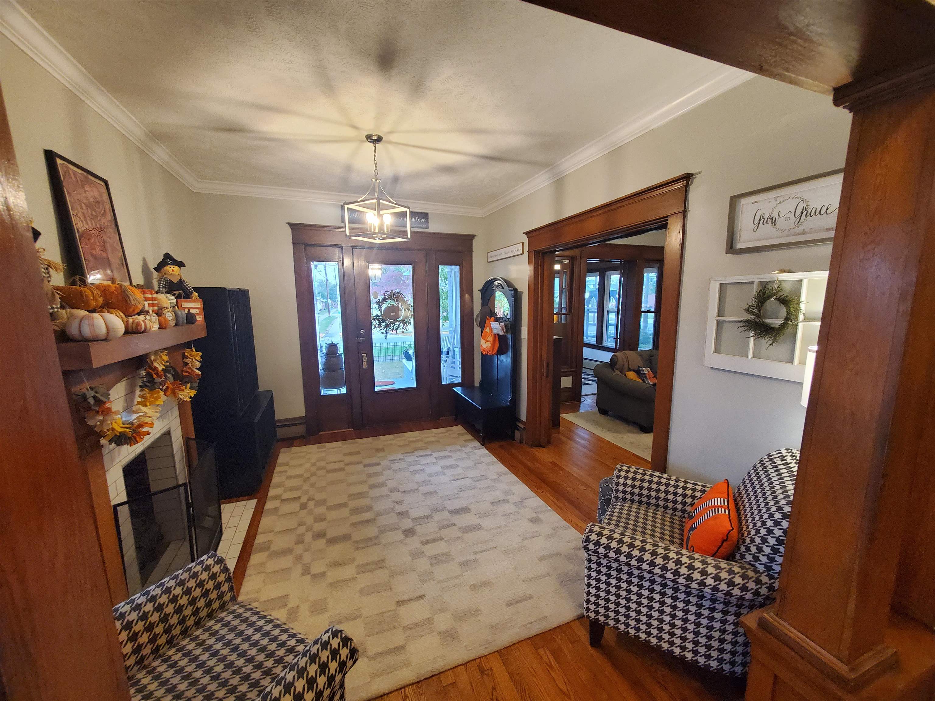 1102 Main Street