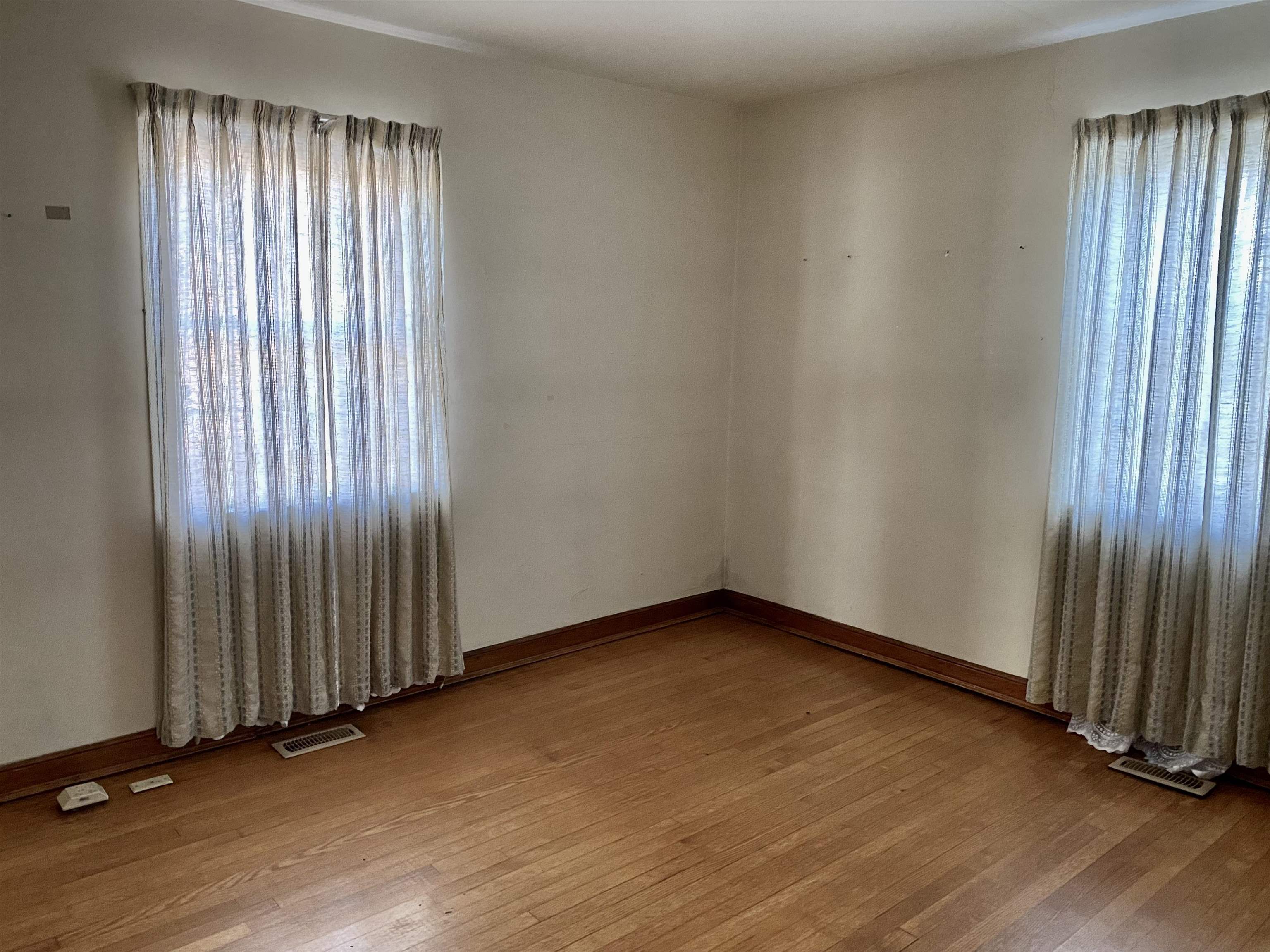 334 W 10th Ave