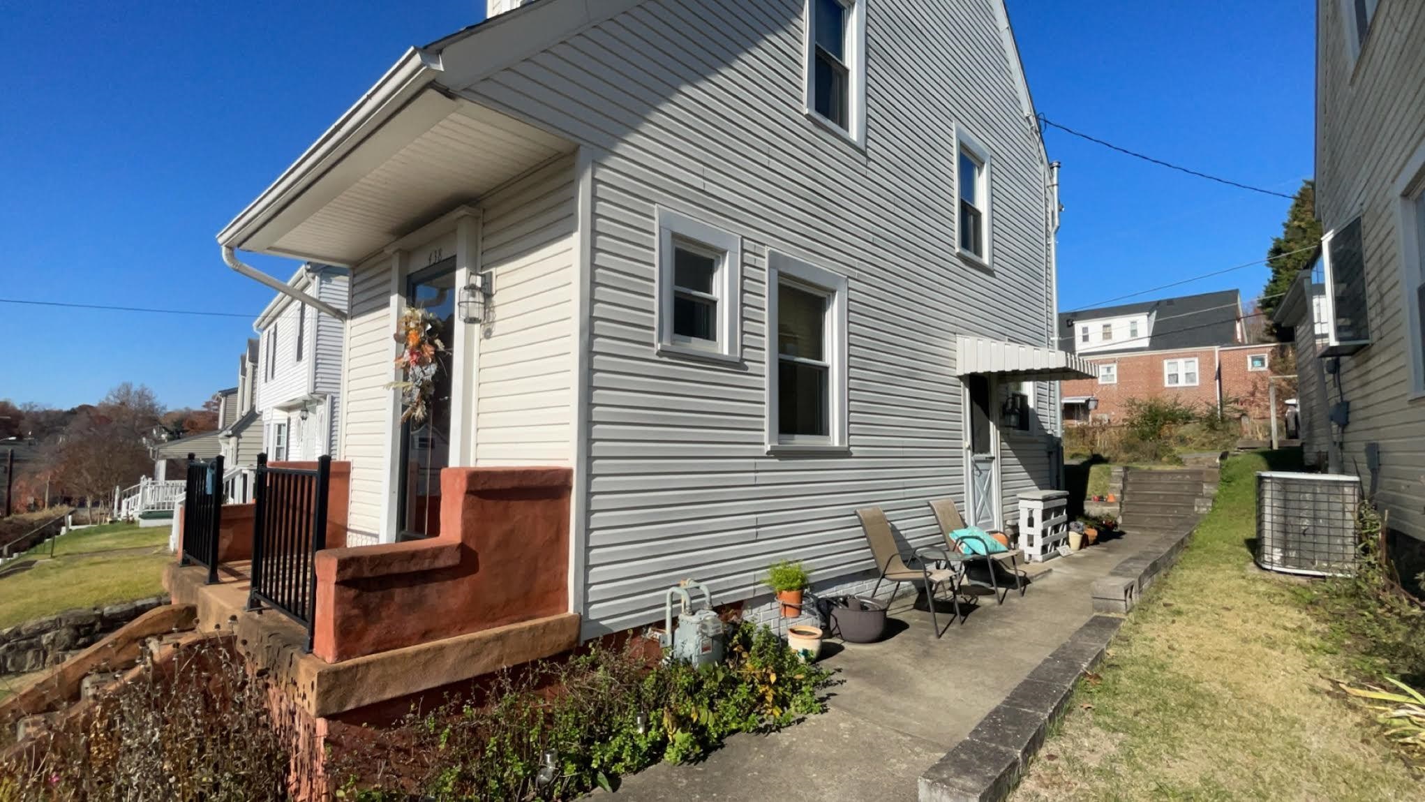 438 Norway Ave