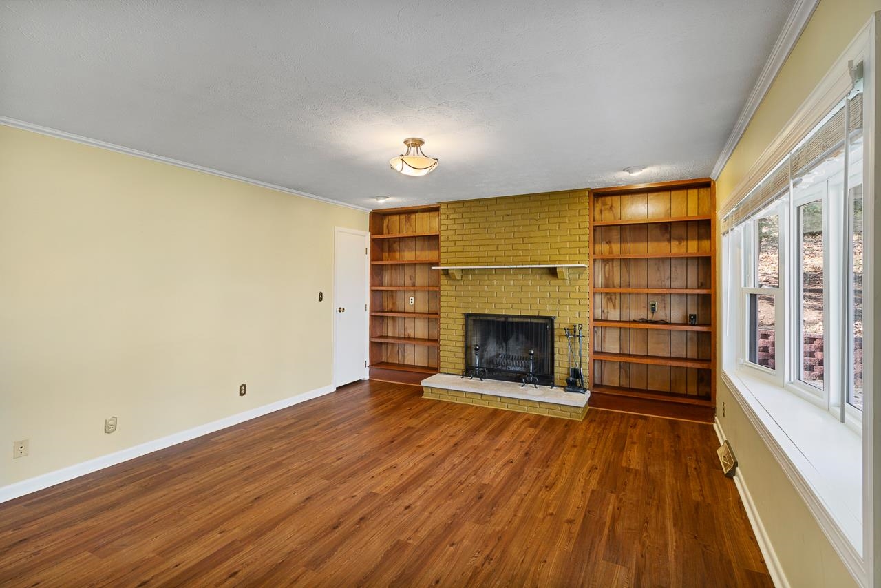 3409 Allen Court
