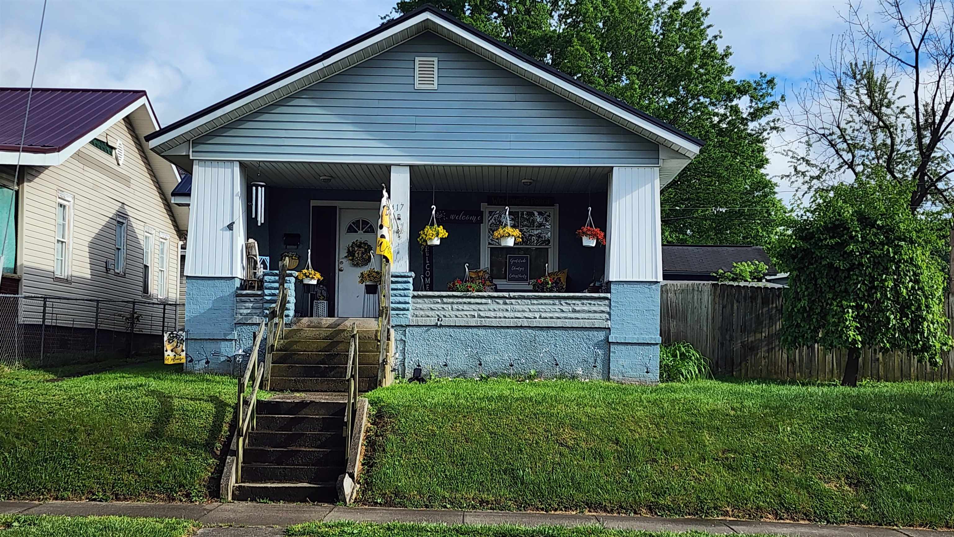 417 7th Ave W