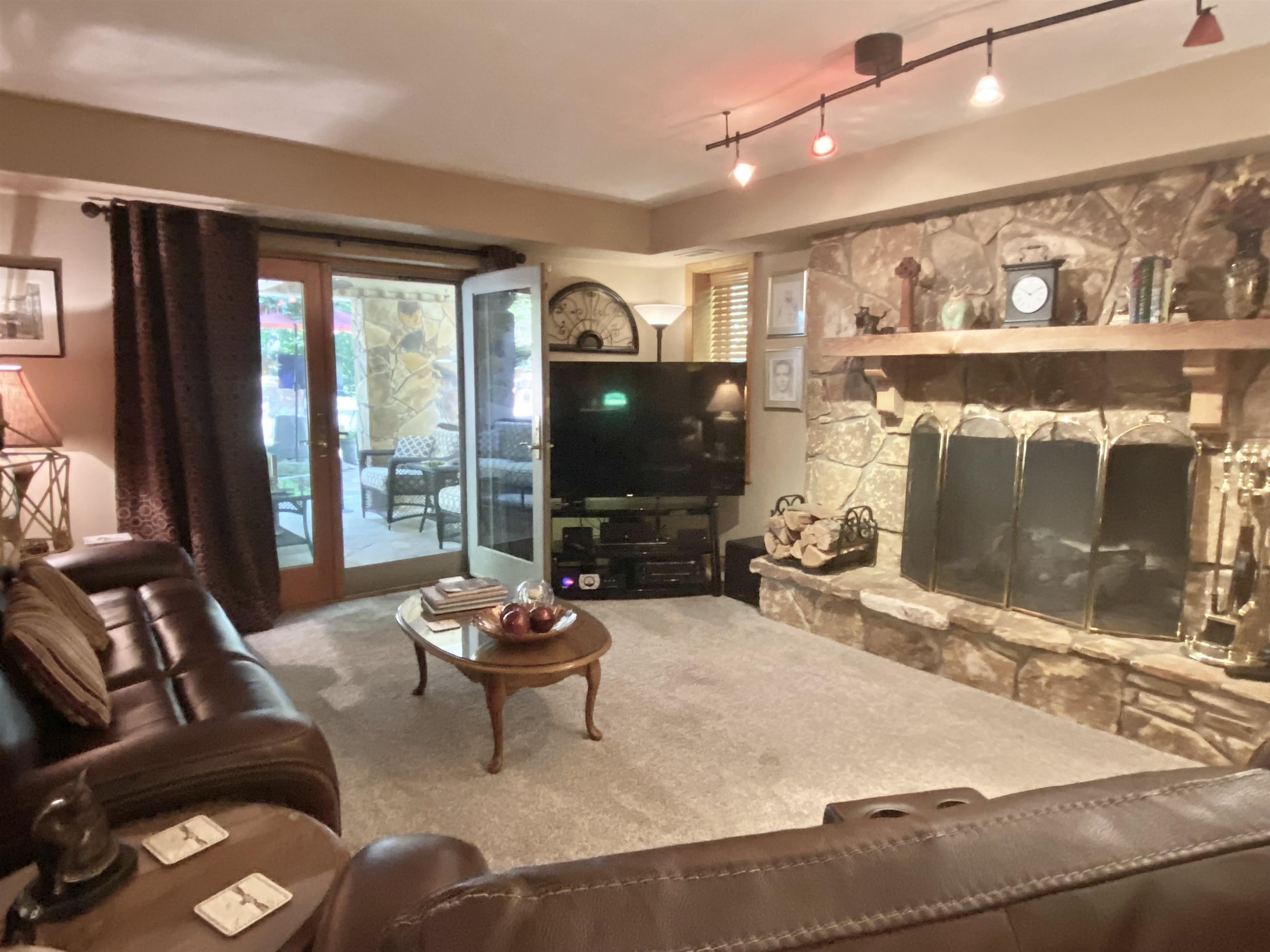 300 Roland Park Drive