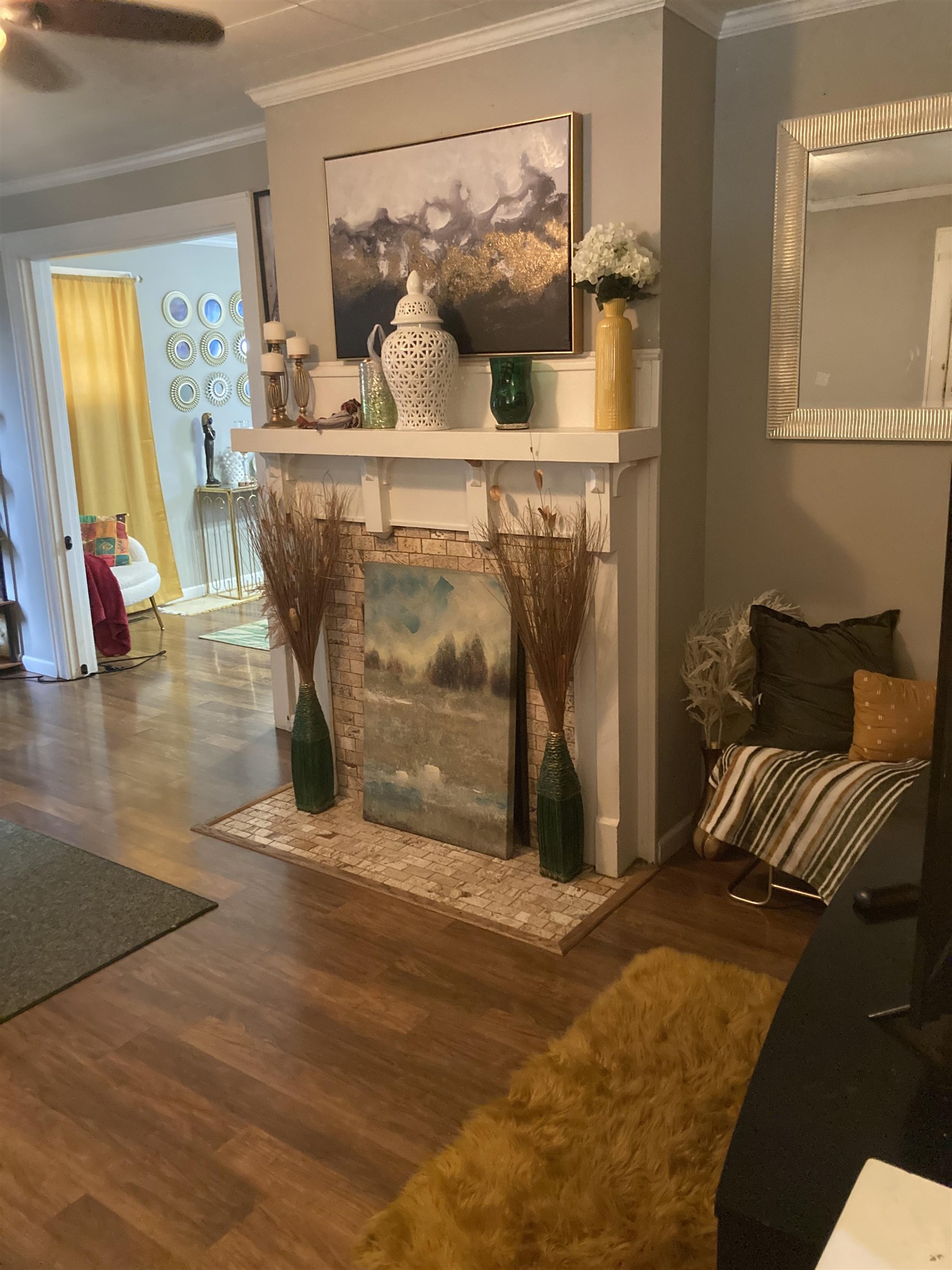 824 2ND Street W