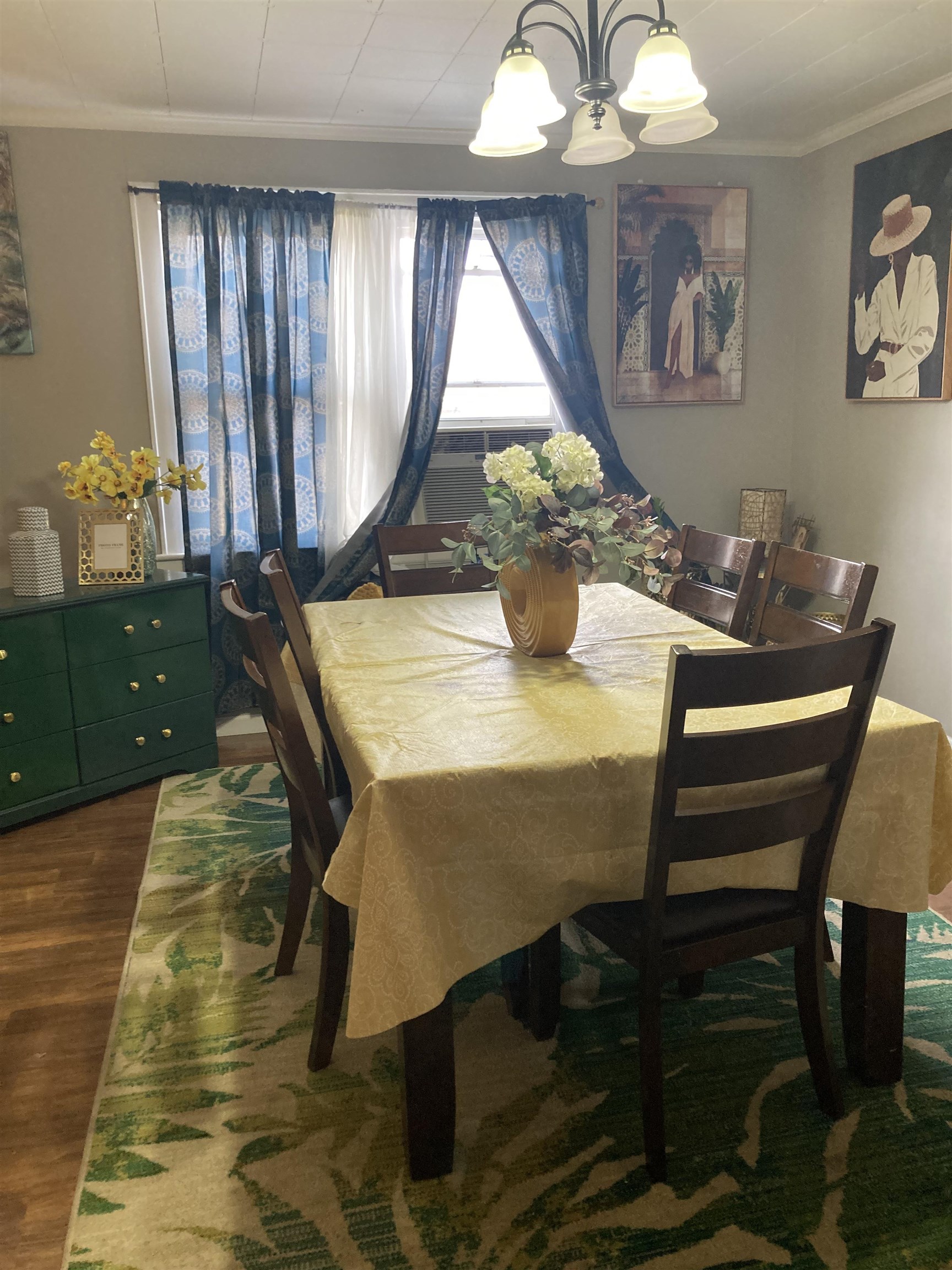 824 2ND Street W