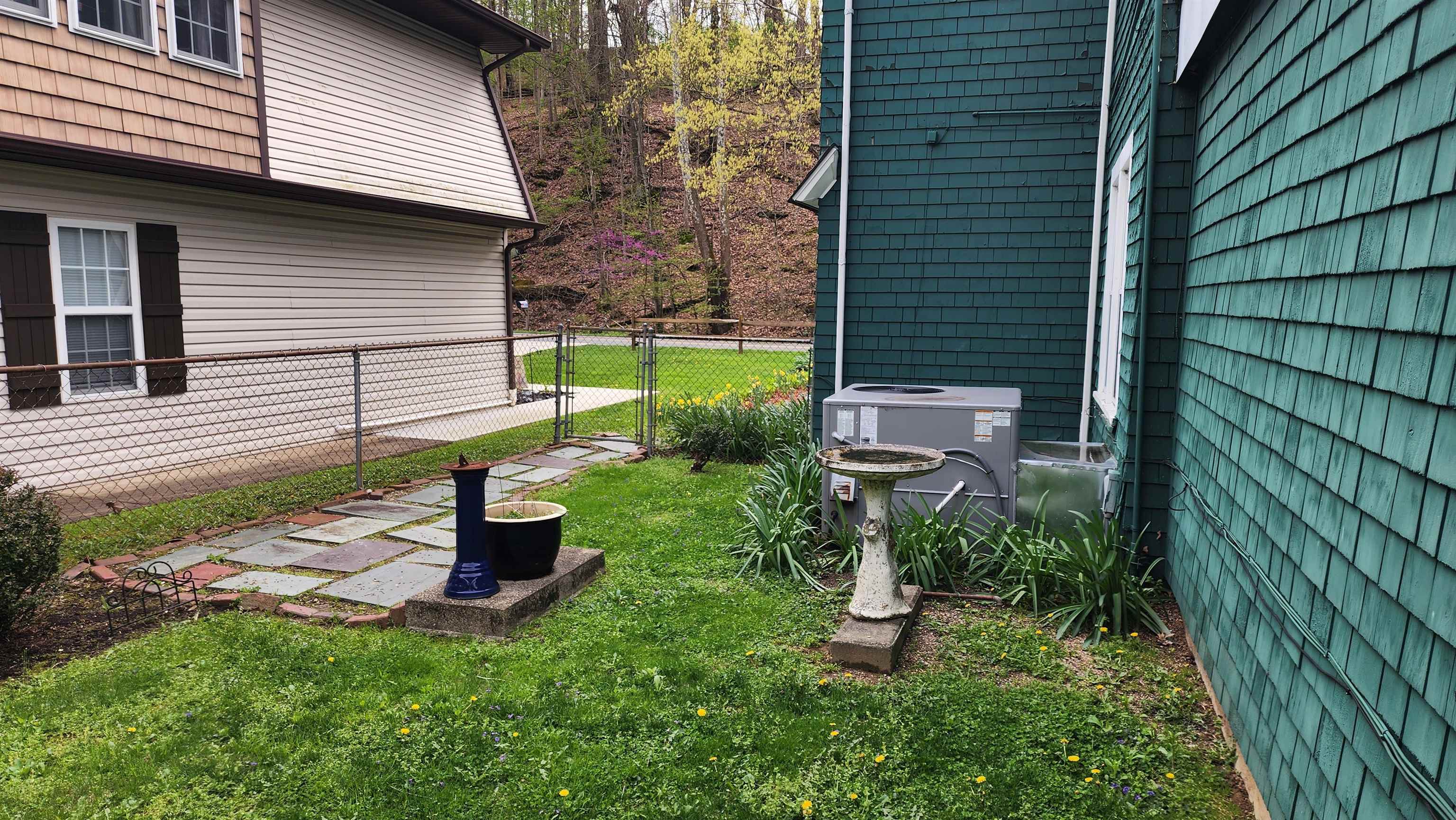 1220 Spring Valley Drive