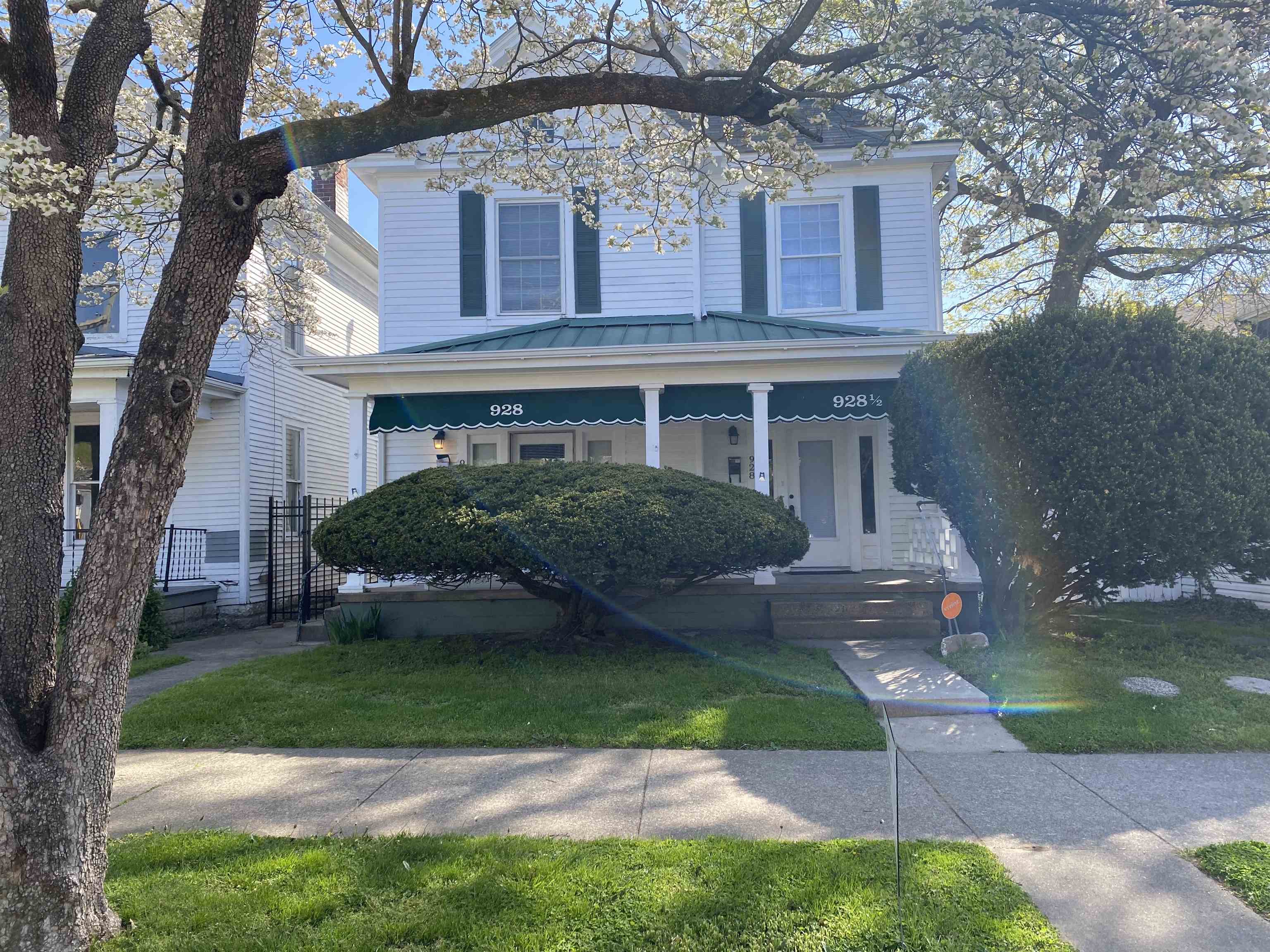928-928 1/2 10th Street