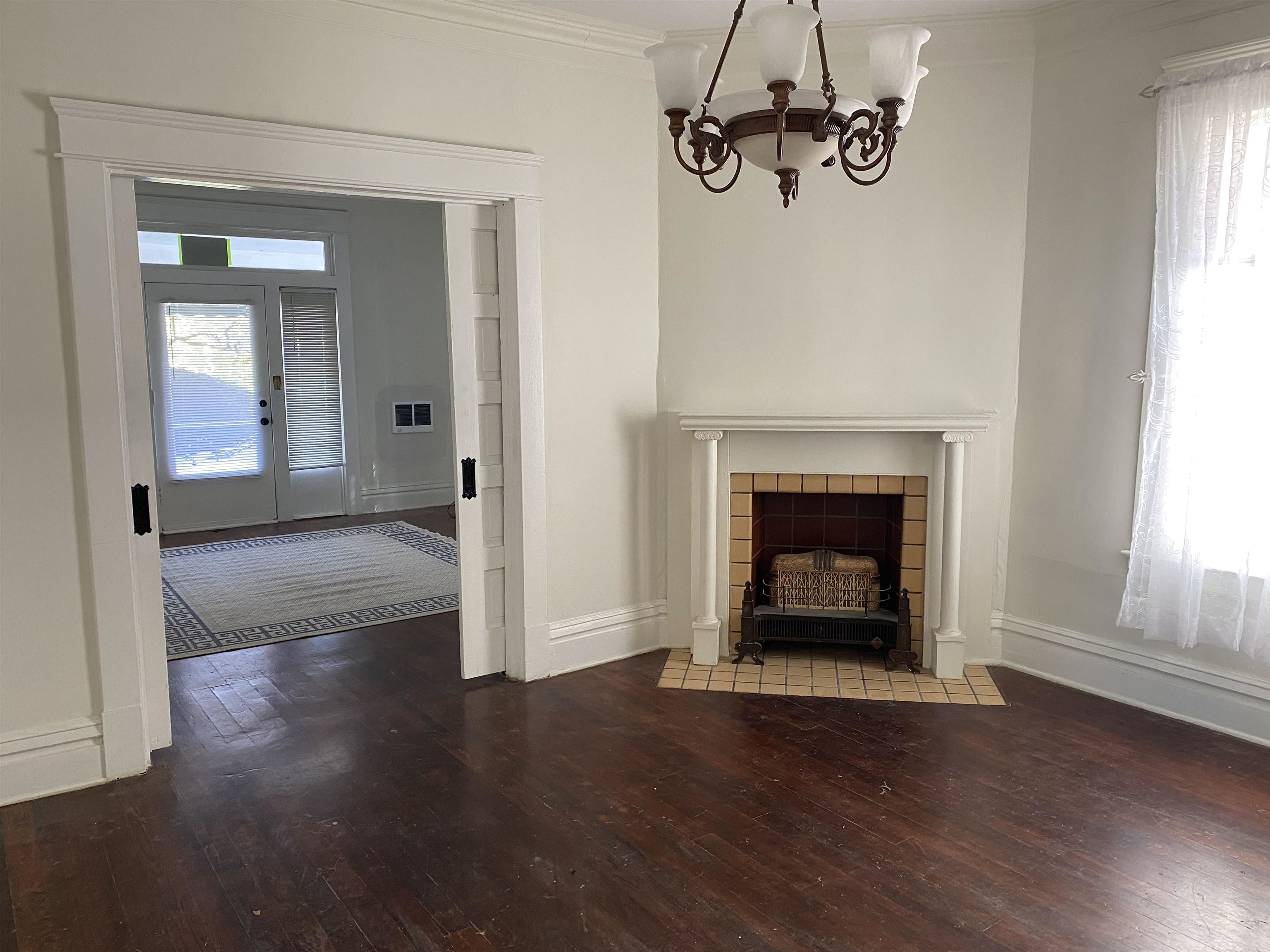 928-928 1/2 10th Street