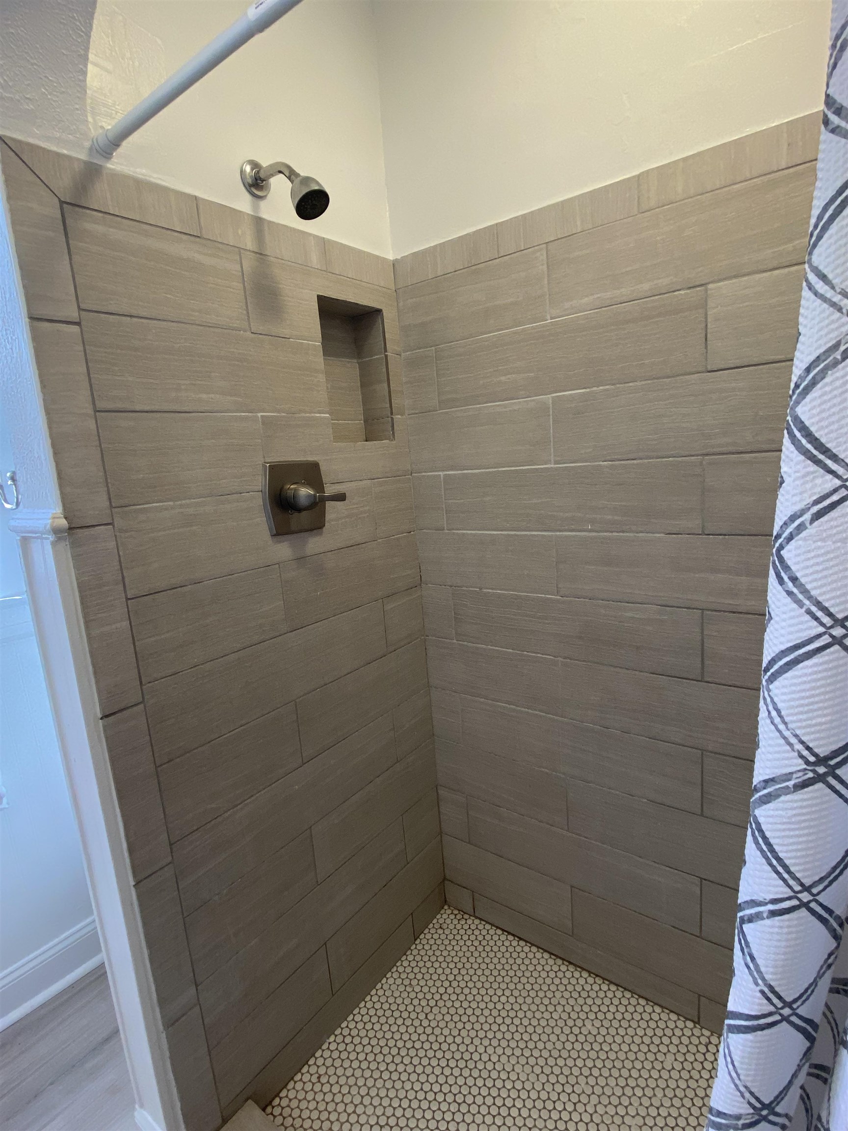 928-928 1/2 10th Street