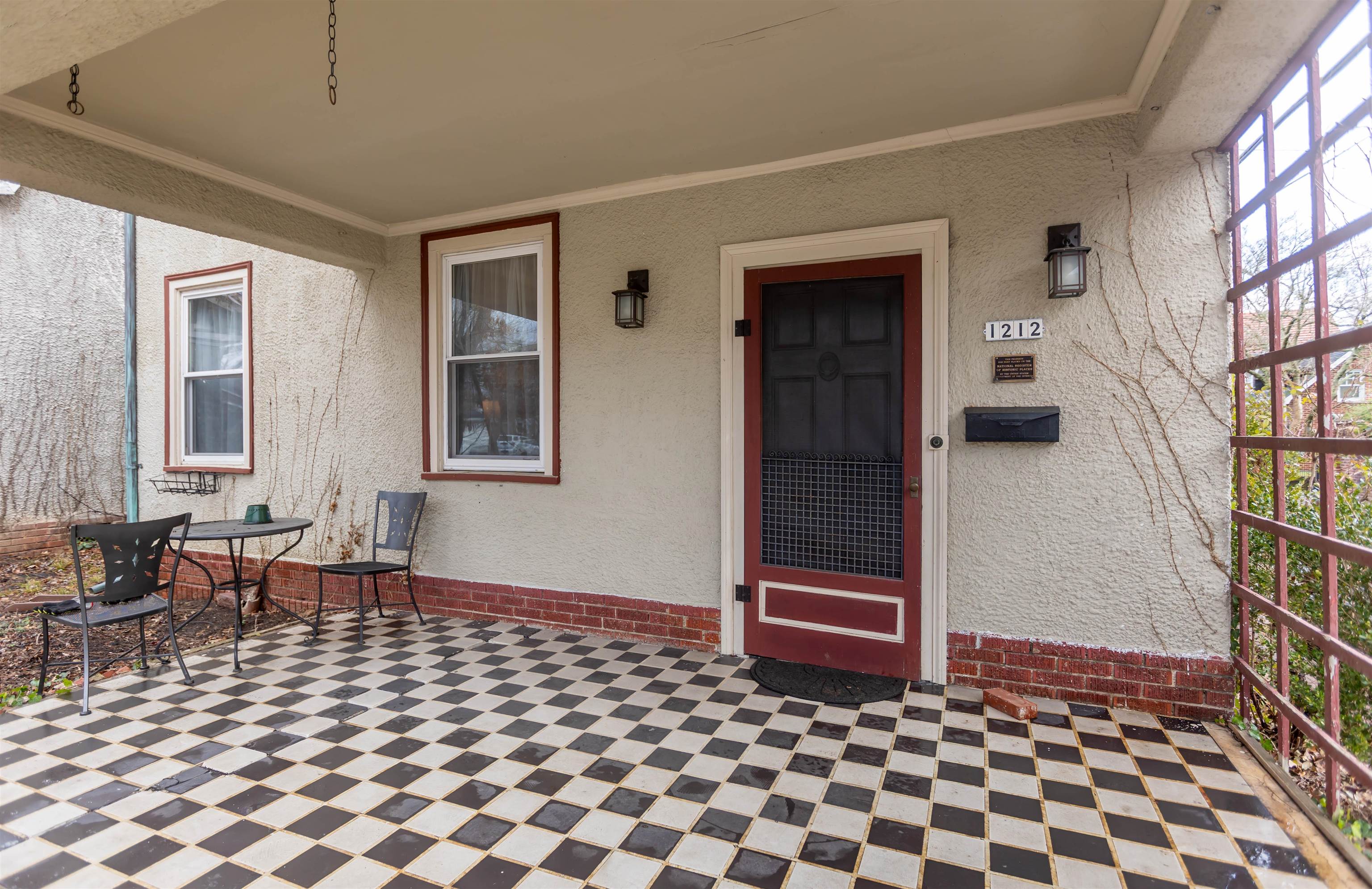 1212 10th Street