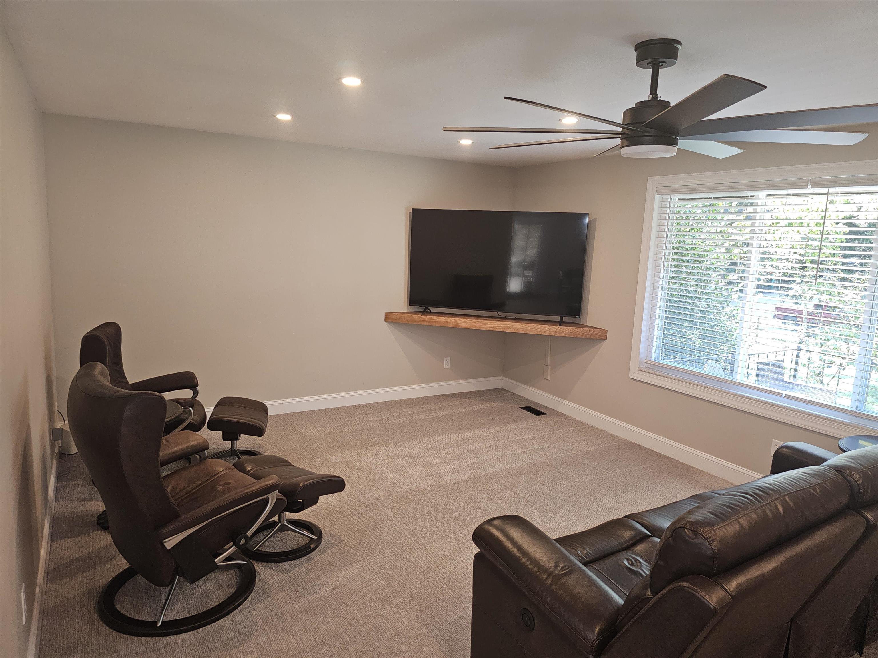 5515 Shawnee Circle