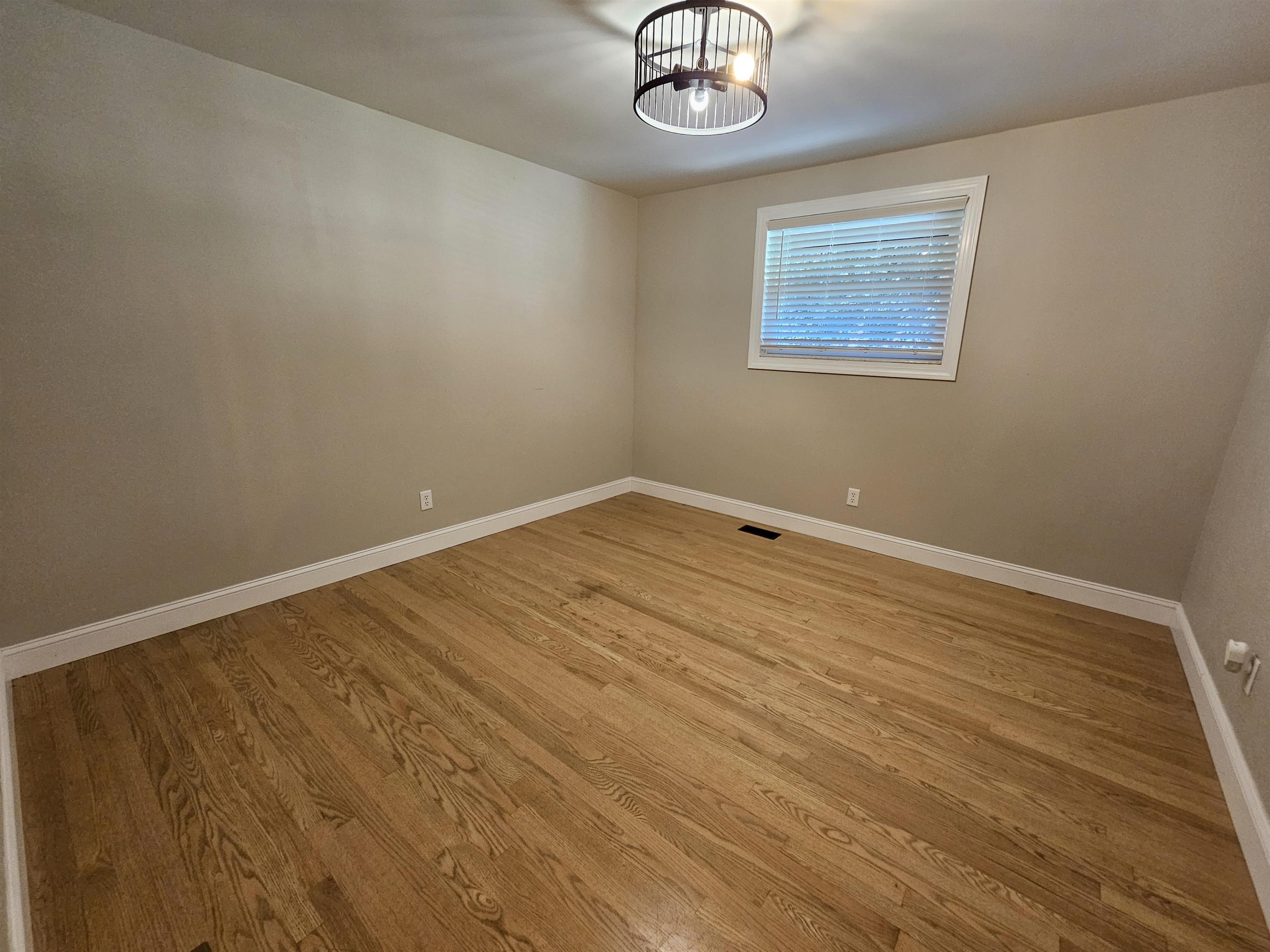 5515 Shawnee Circle