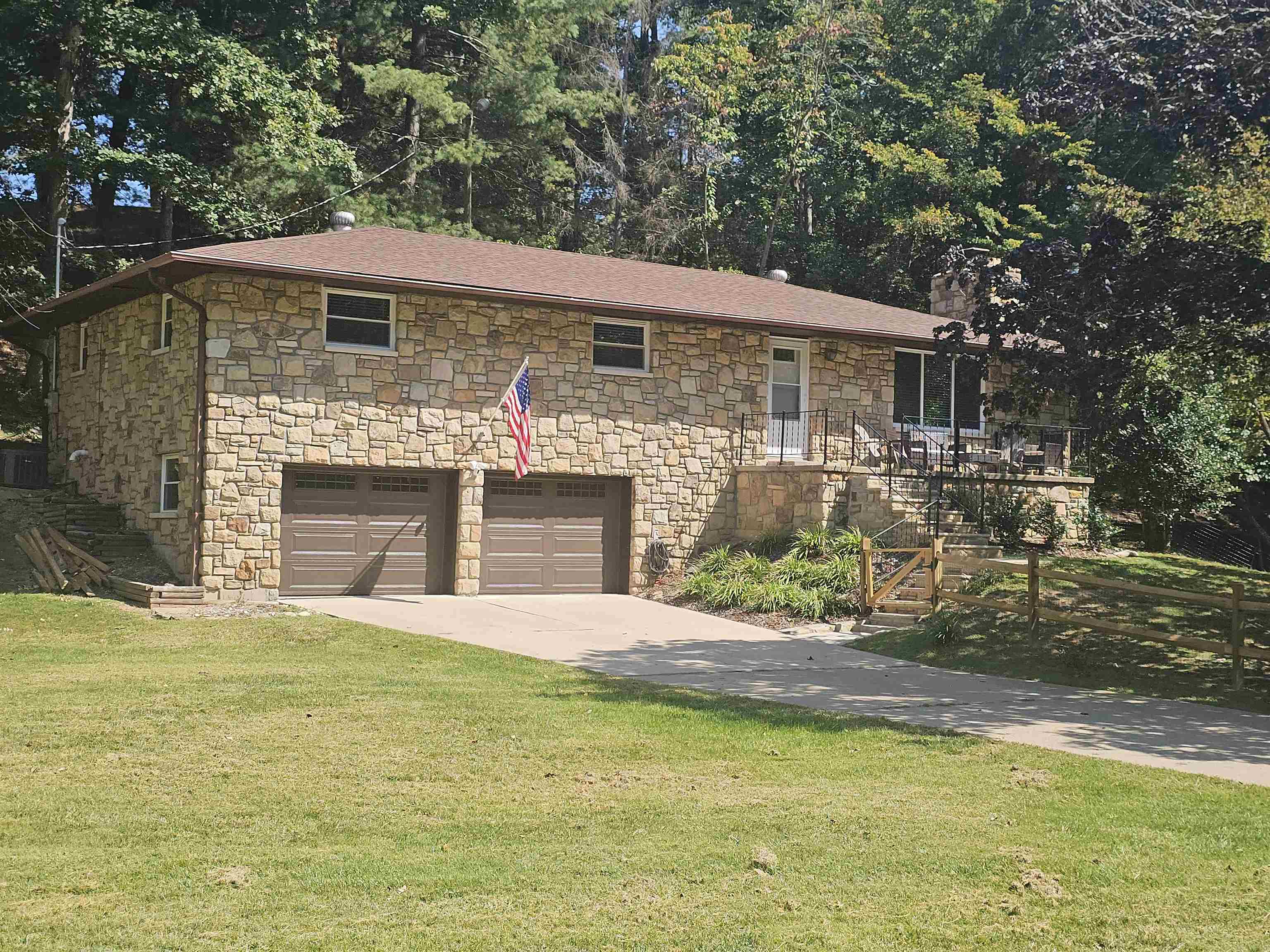 5515 Shawnee Circle