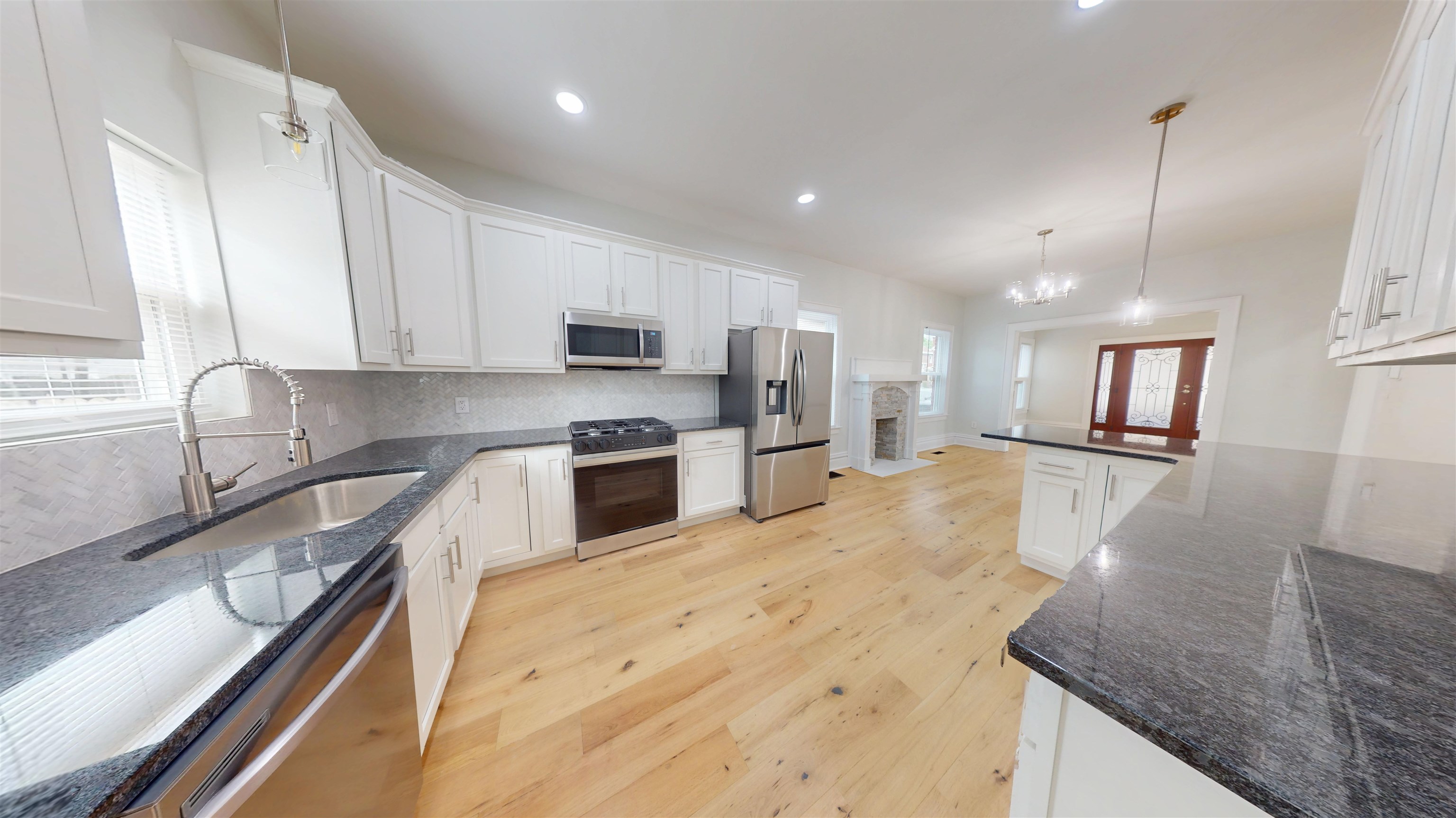 107 W 11th Ave