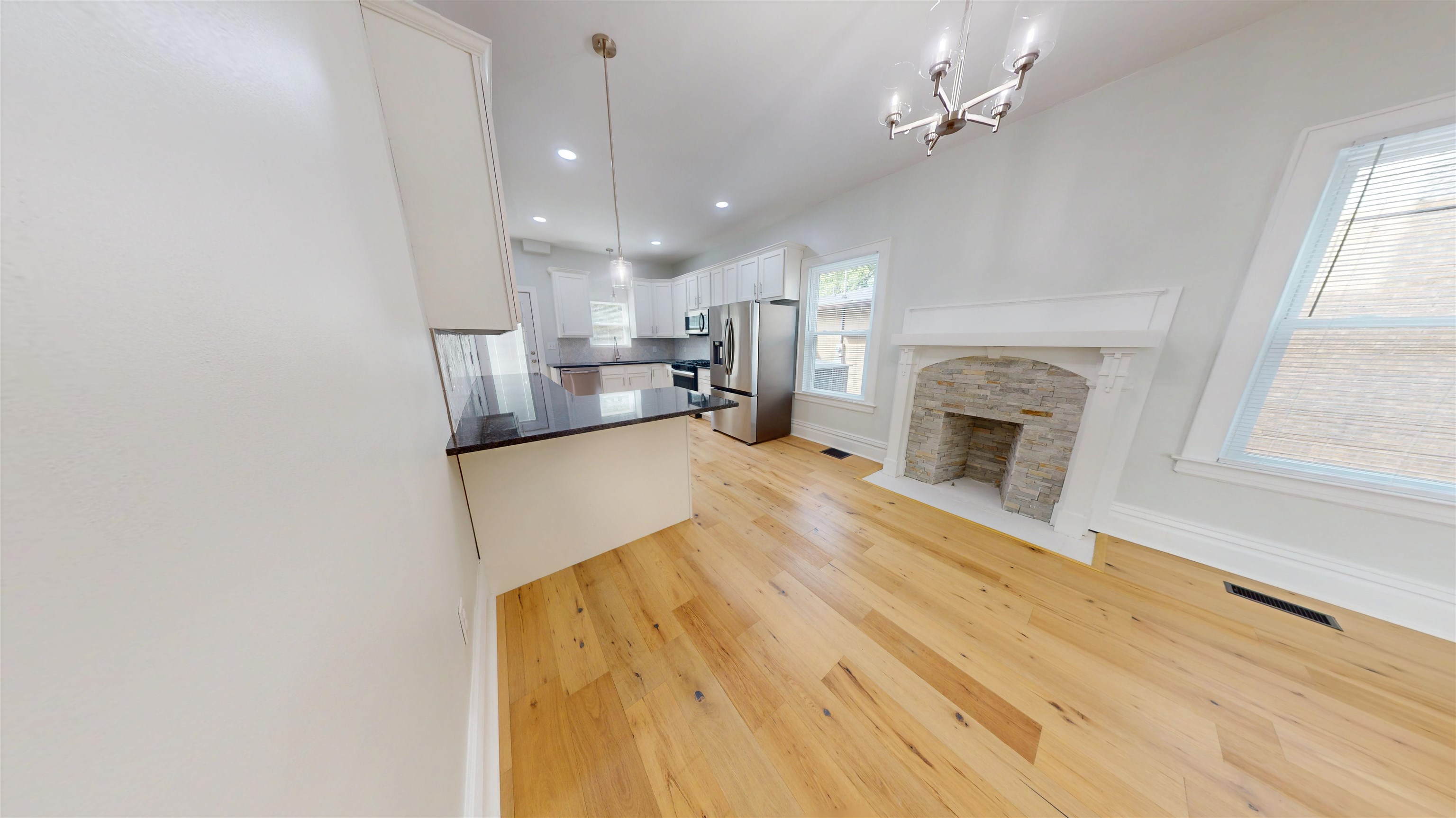 107 W 11th Ave