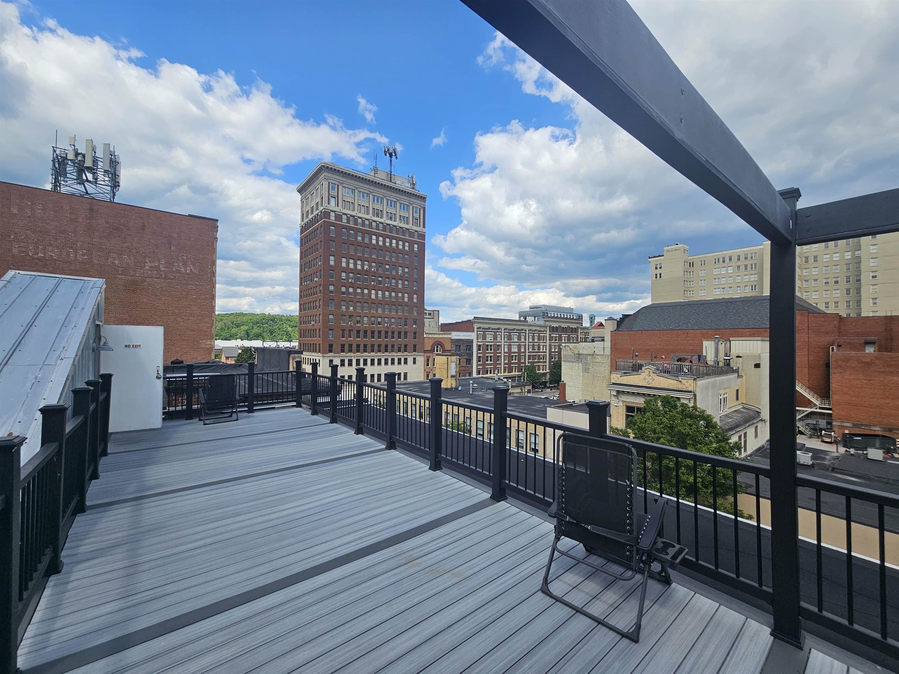 419 9th St Unit 301