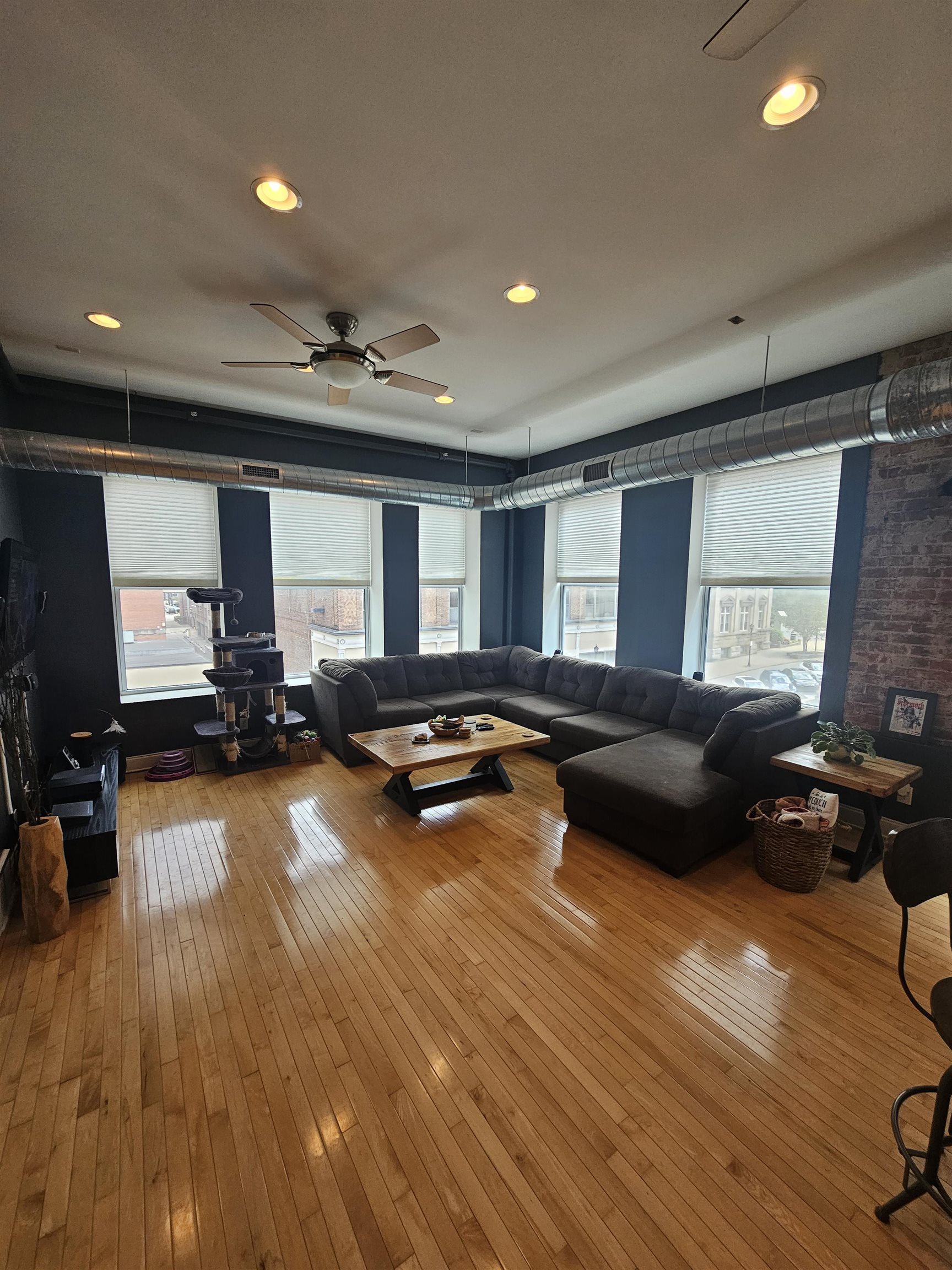419 9th St Unit 301