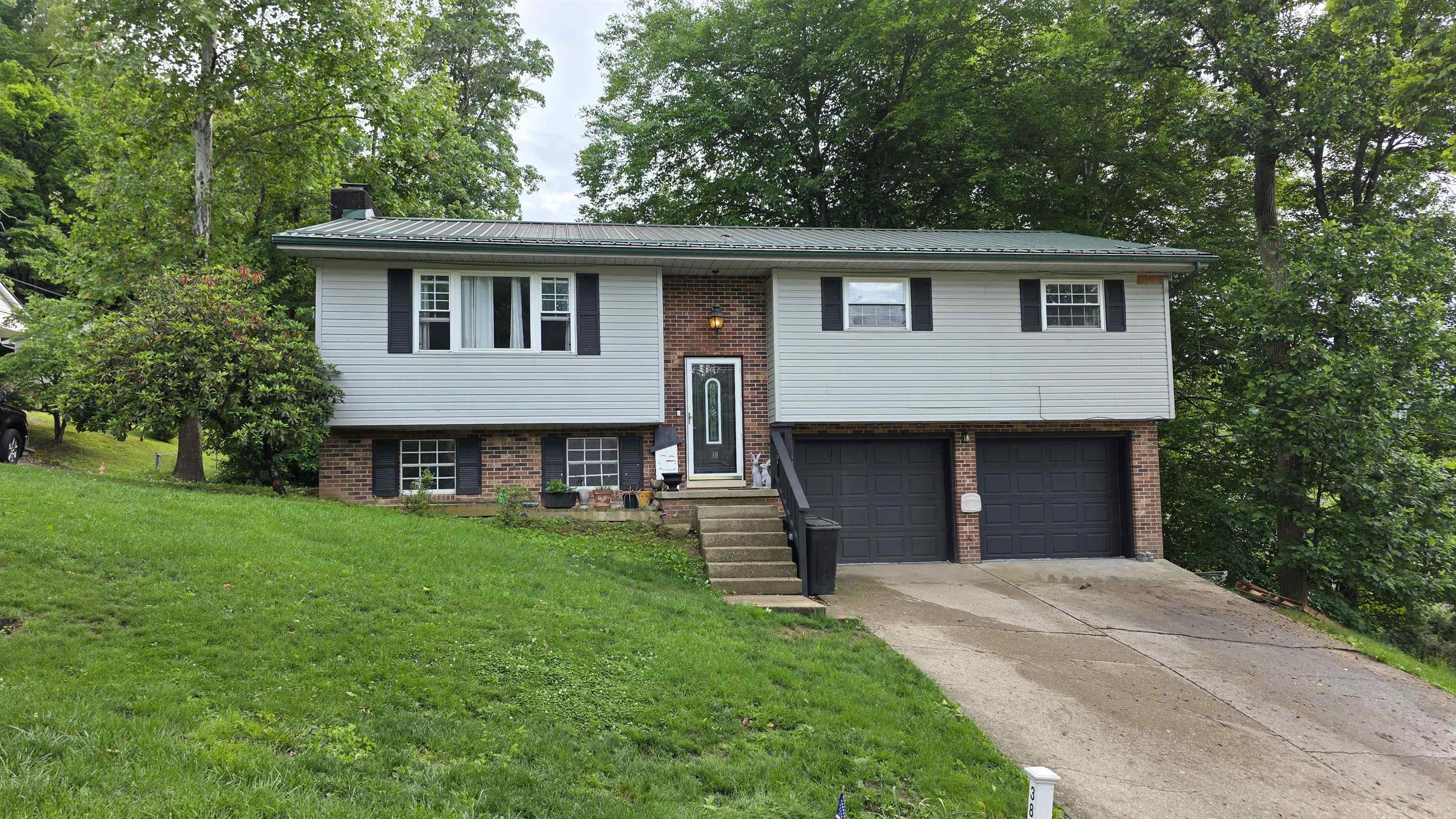 38 Ray Road