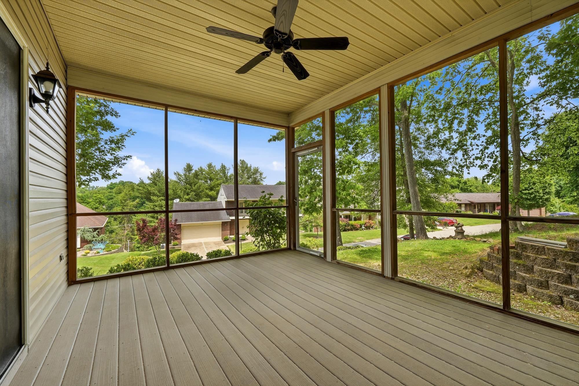 68 Camelot Dr