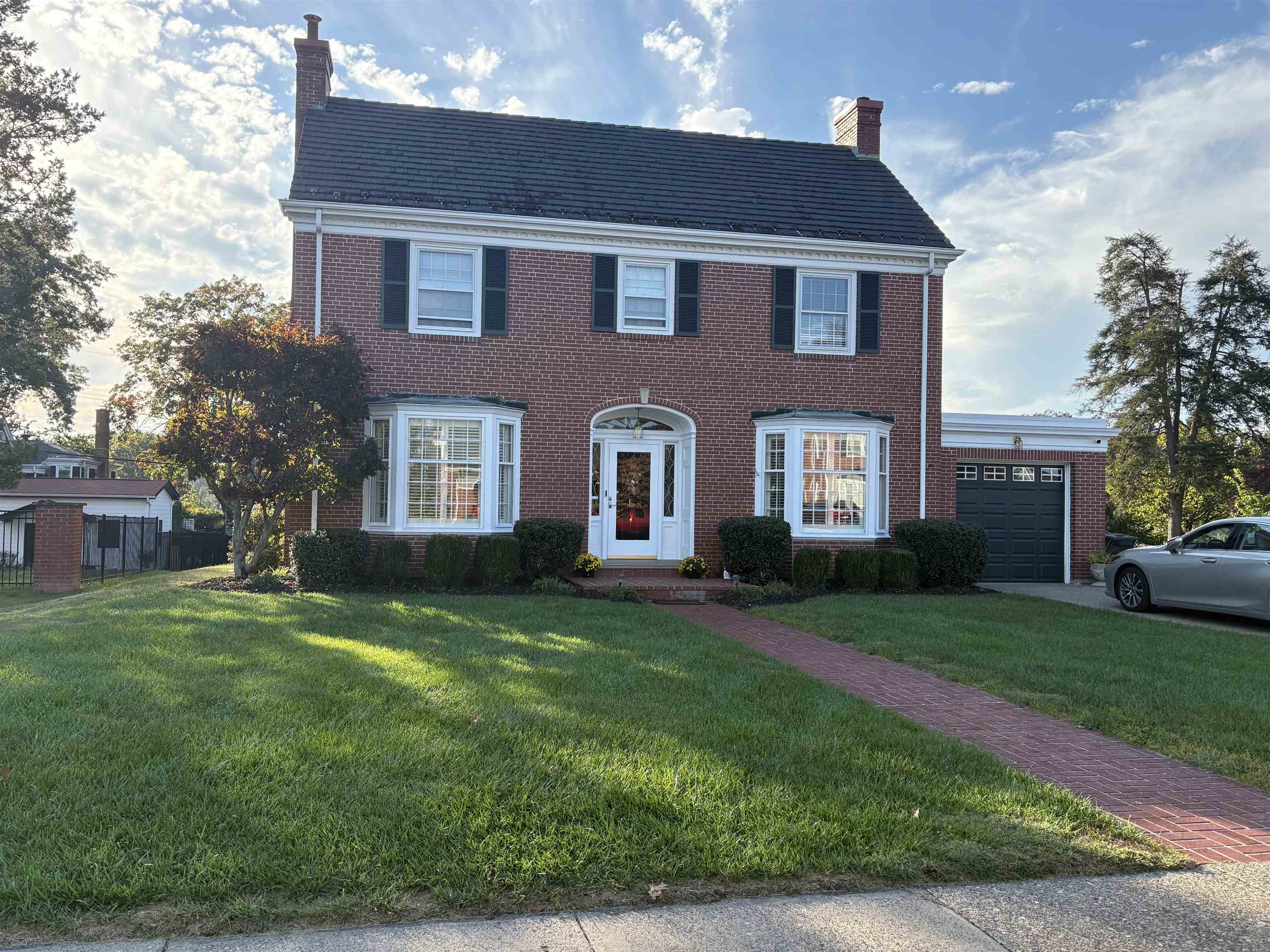 141 Woodland Dr Huntington WV