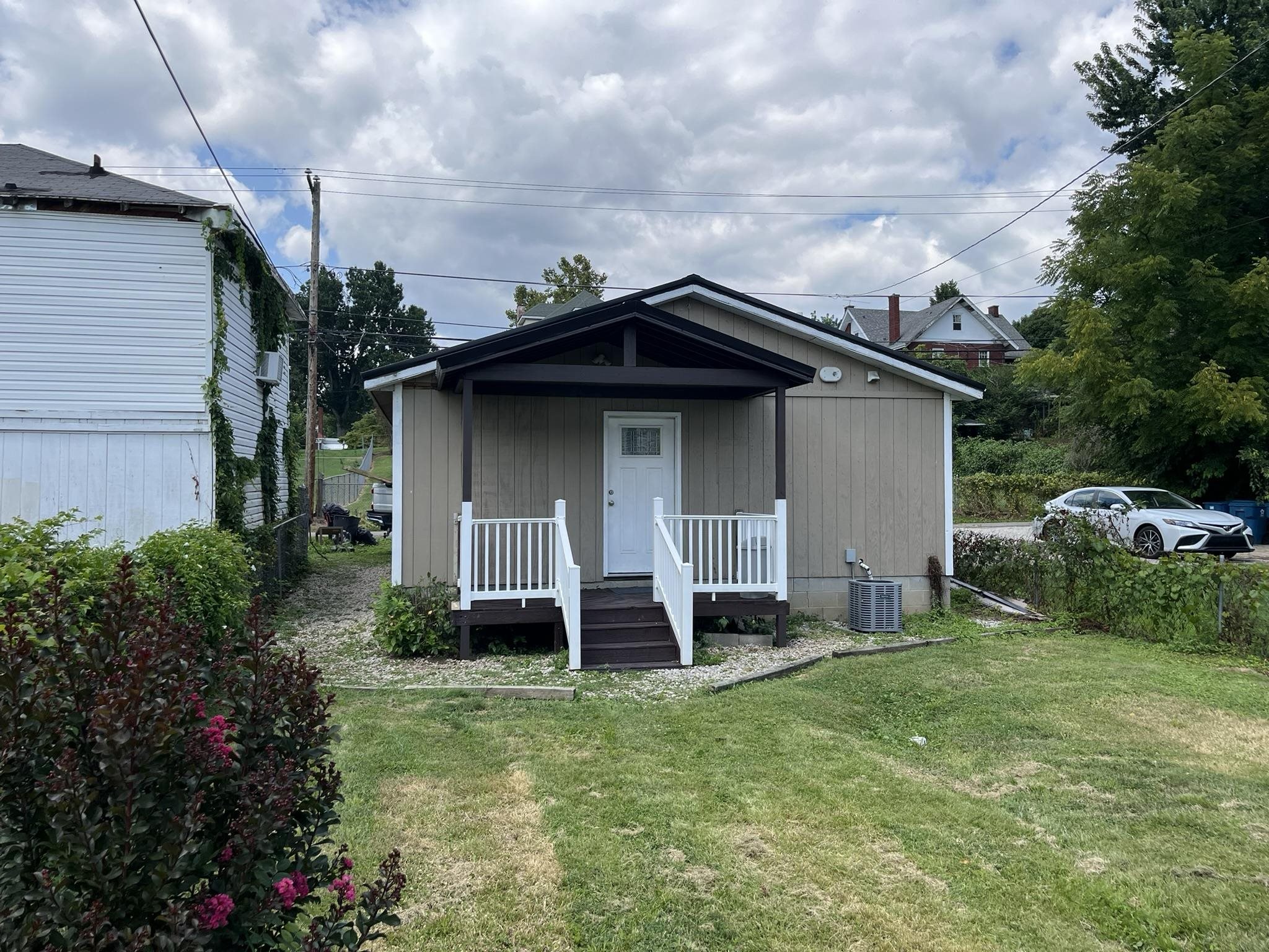 2652 4th Ave