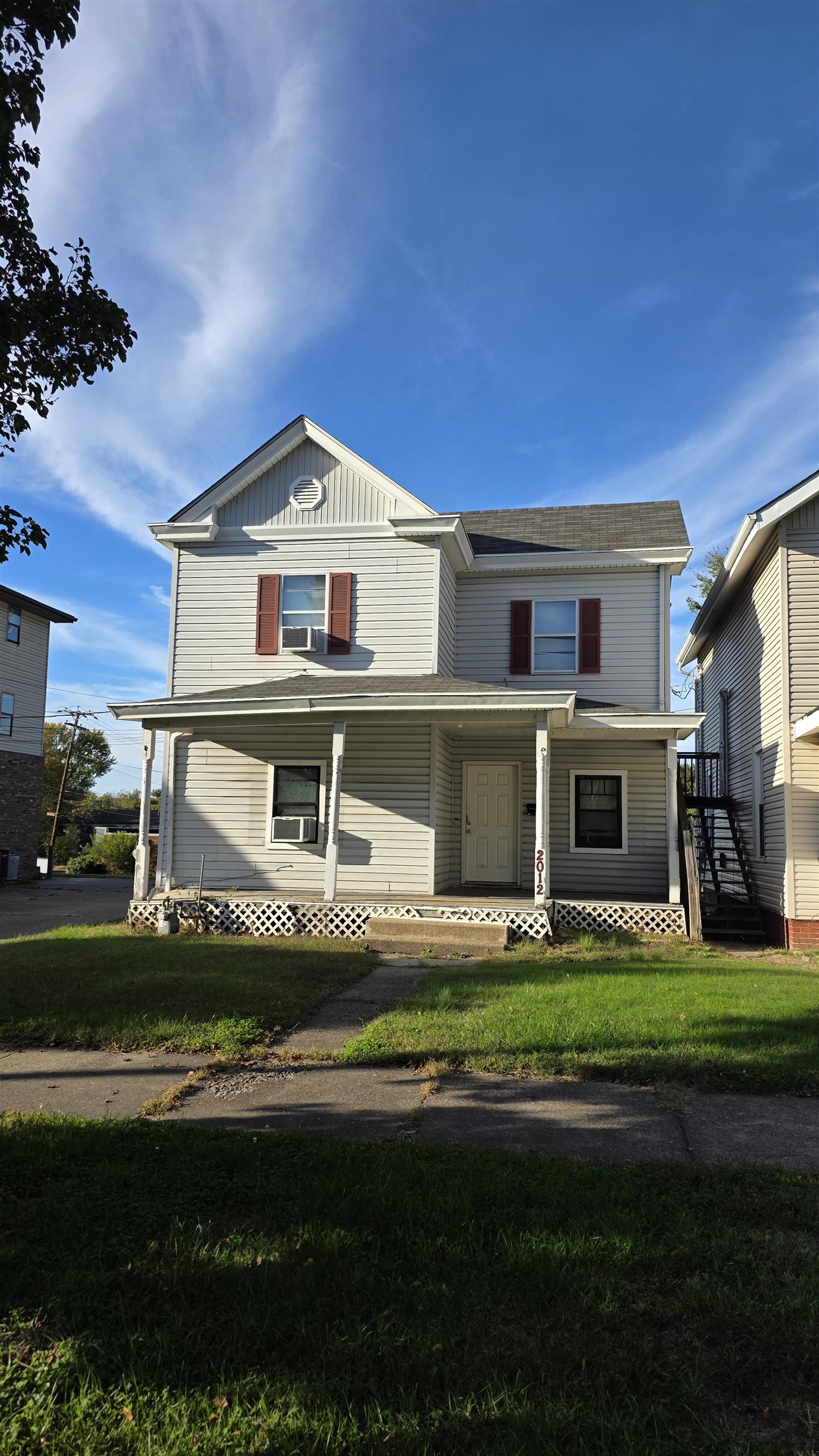 2102 11th Ave