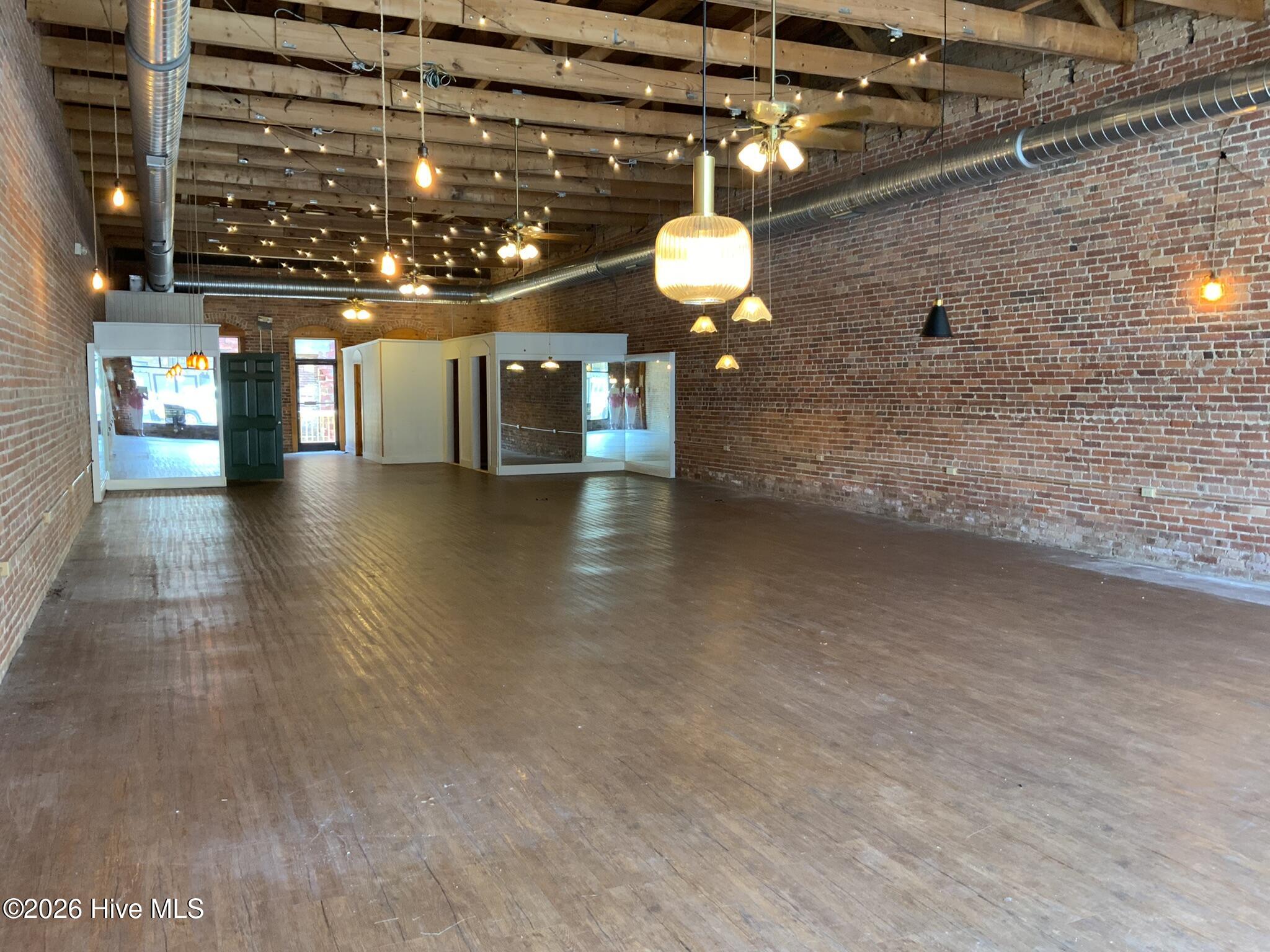 992 Main Street