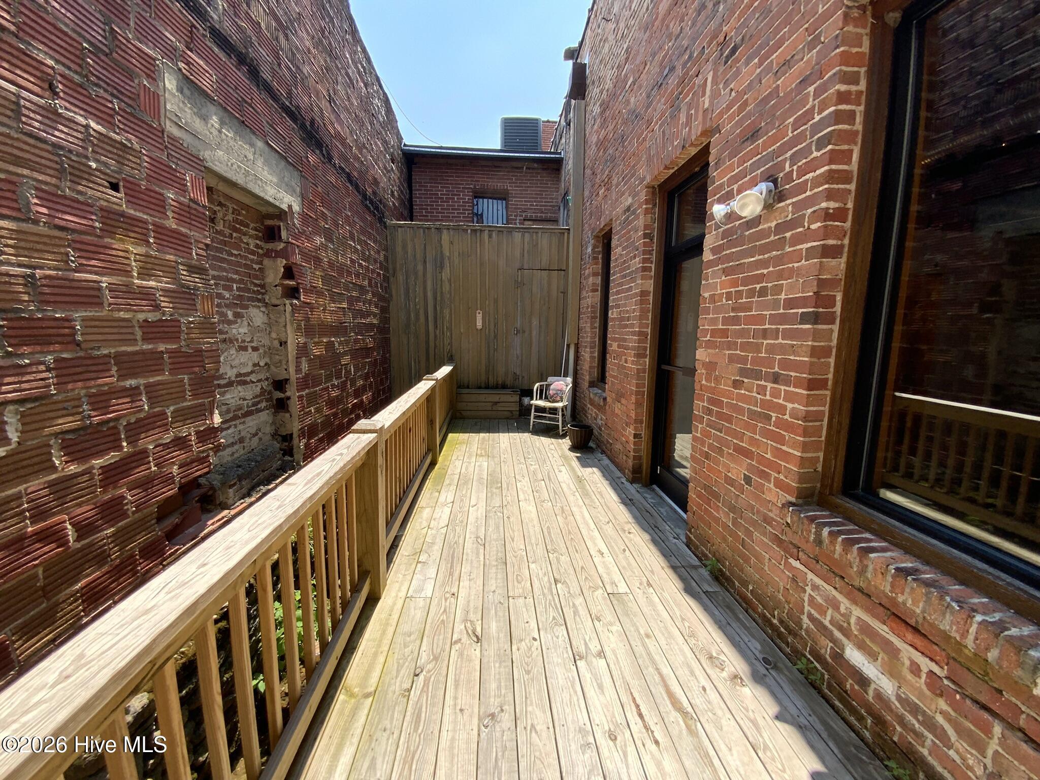 992 Main Street