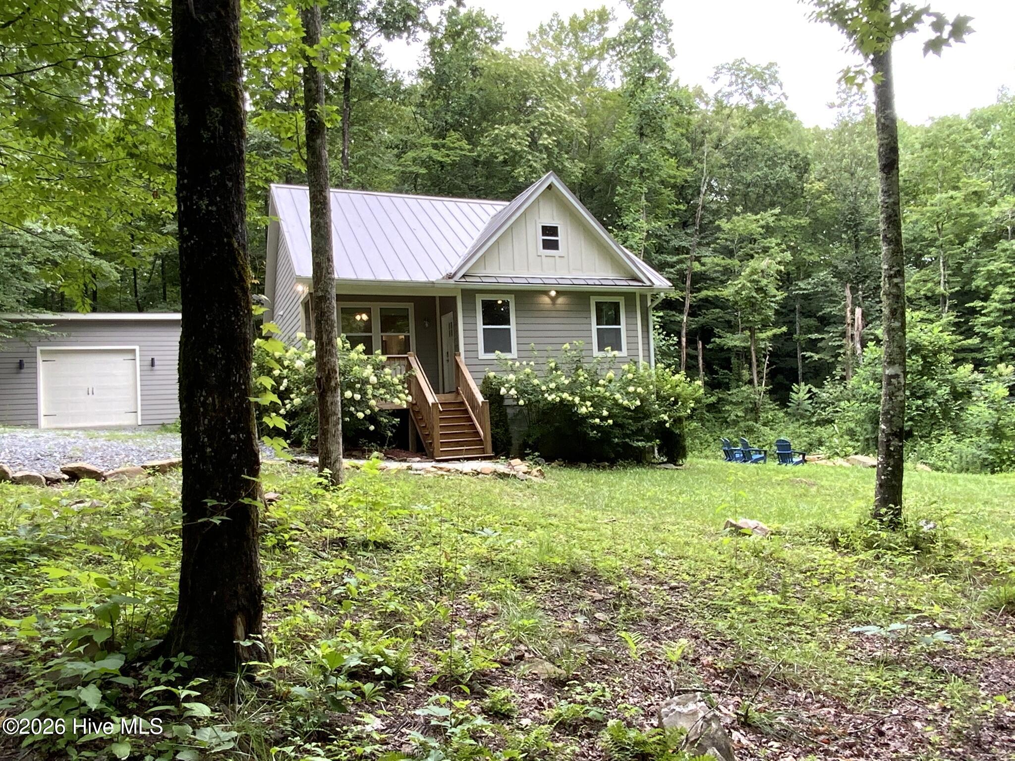 984 Cahill Drive
