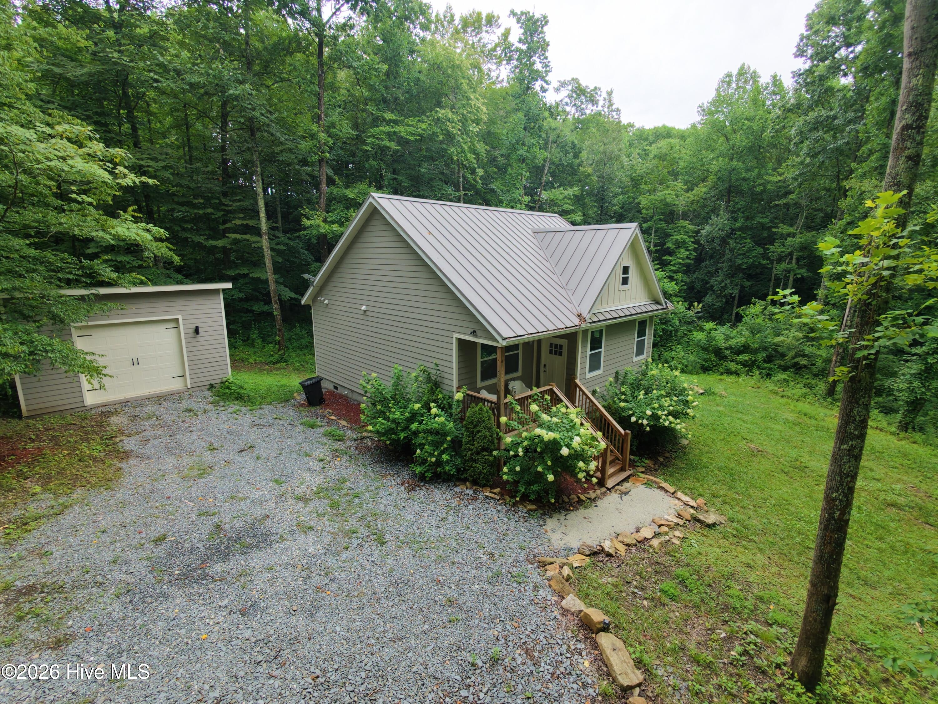 984 Cahill Drive