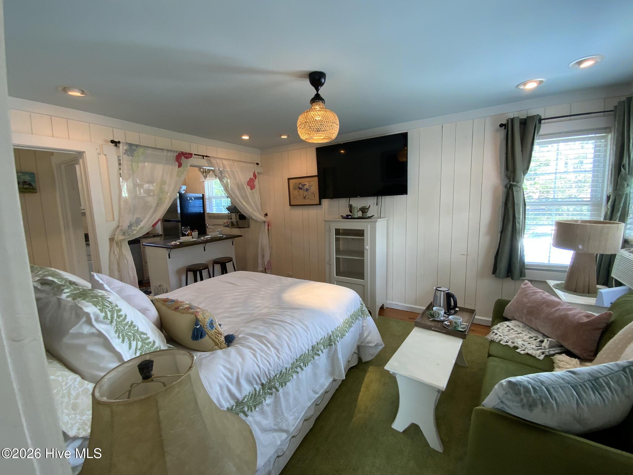 837 Main Street B