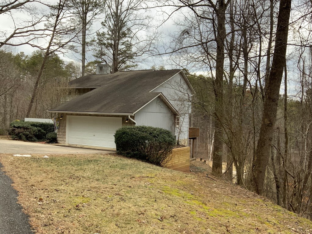 476 Golf Course Circle