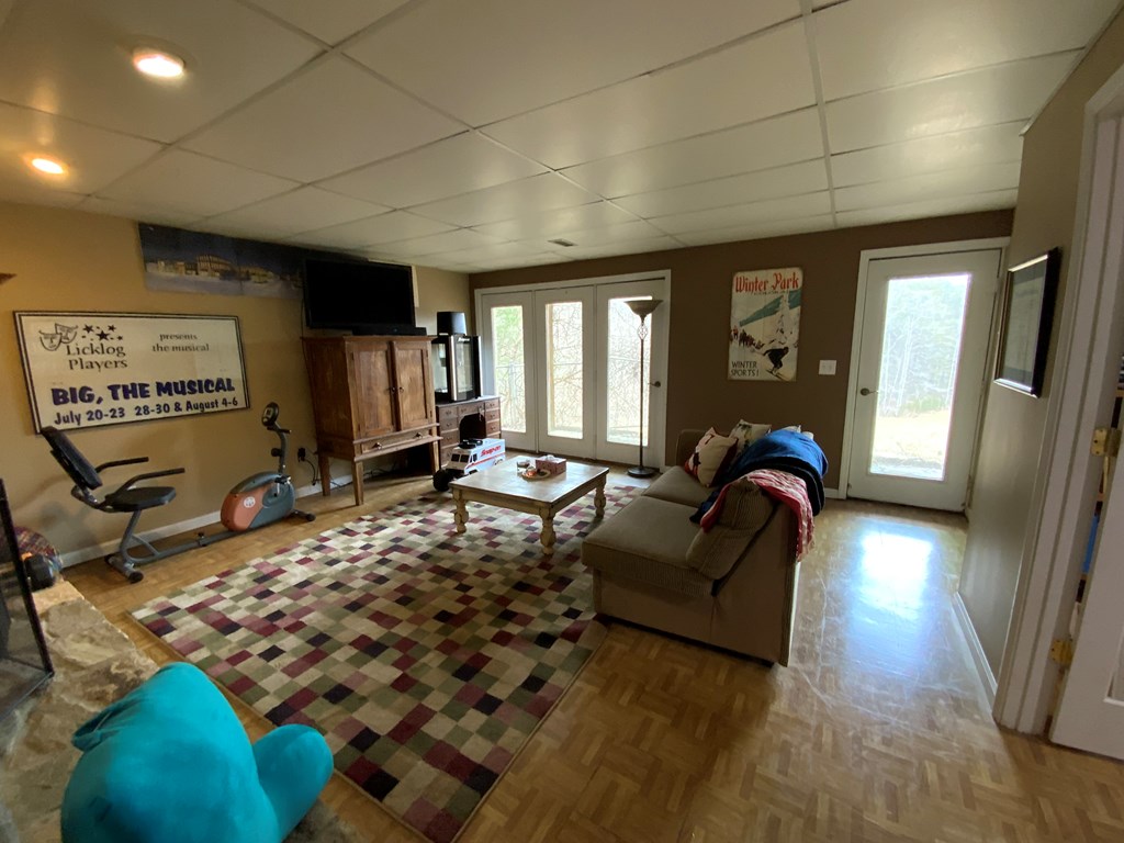 476 Golf Course Circle