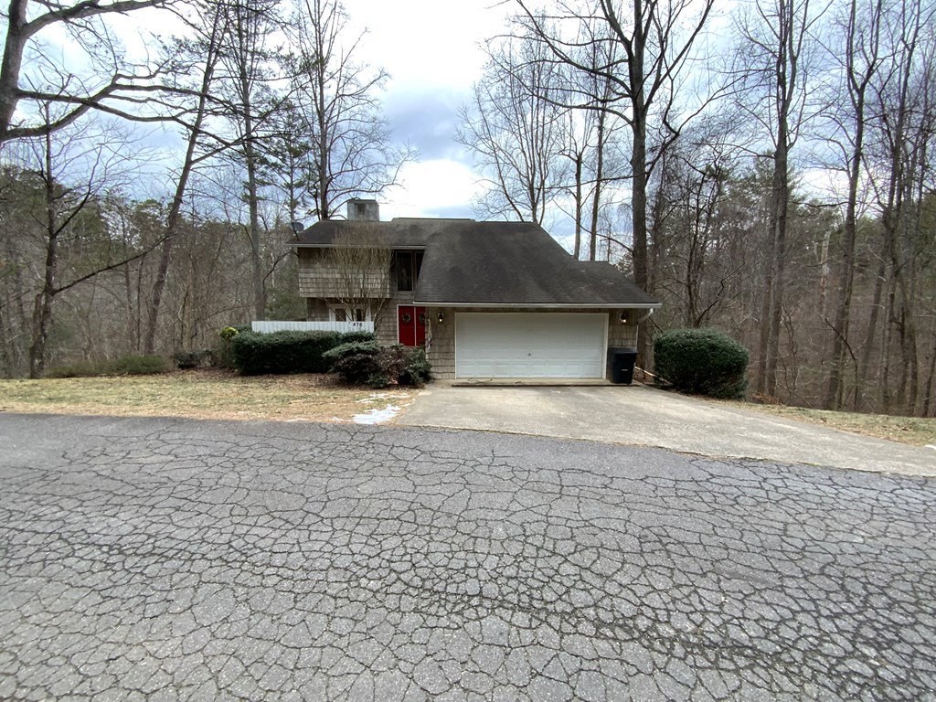 476 Golf Course Circle