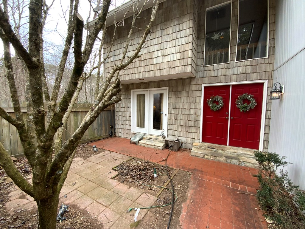 476 Golf Course Circle