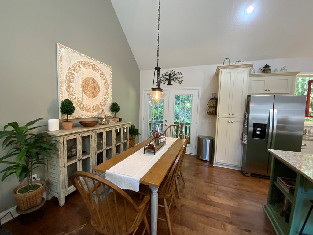 760 Pinedale Lane