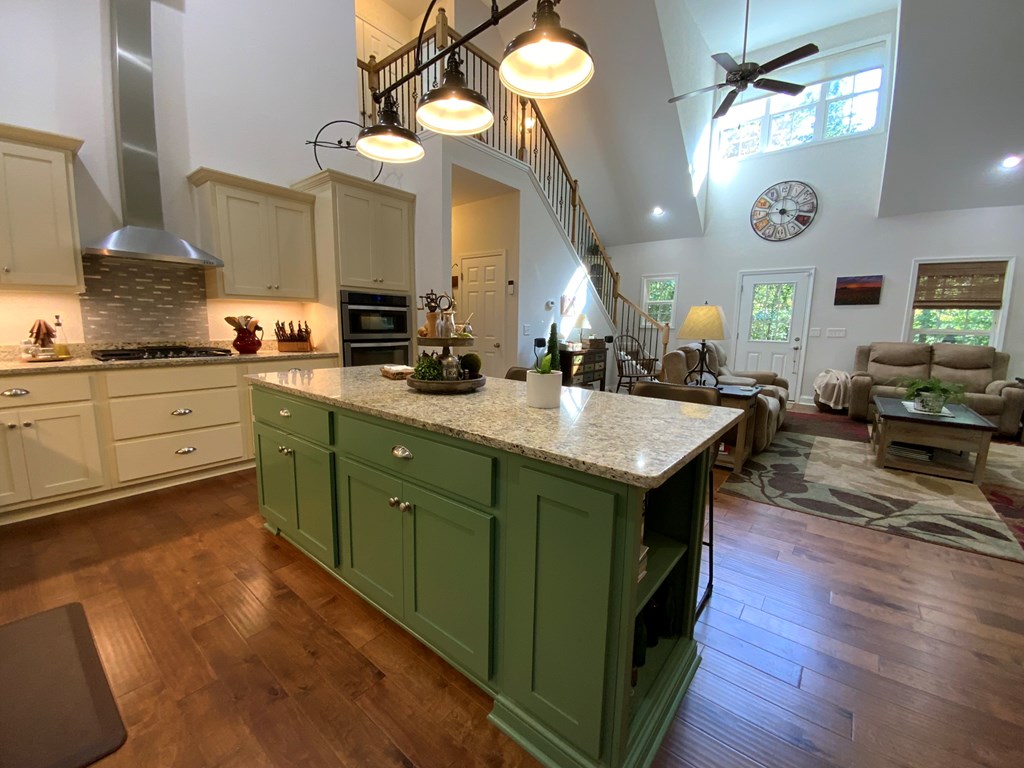 760 Pinedale Lane