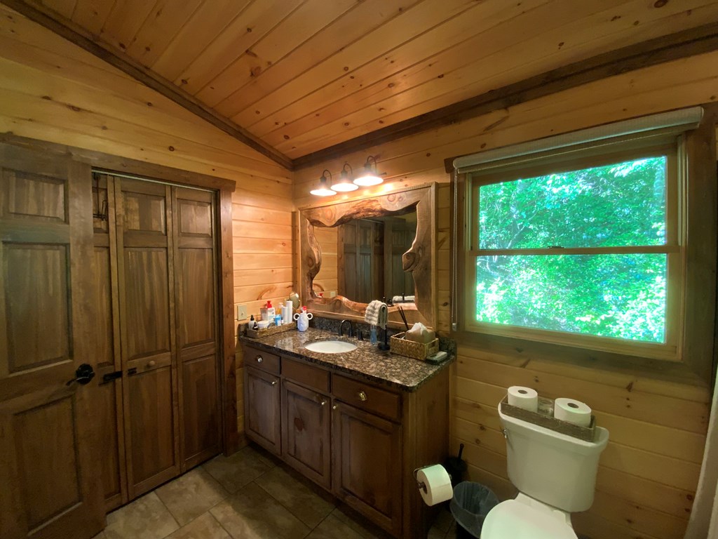 386 Preserve Valley Road